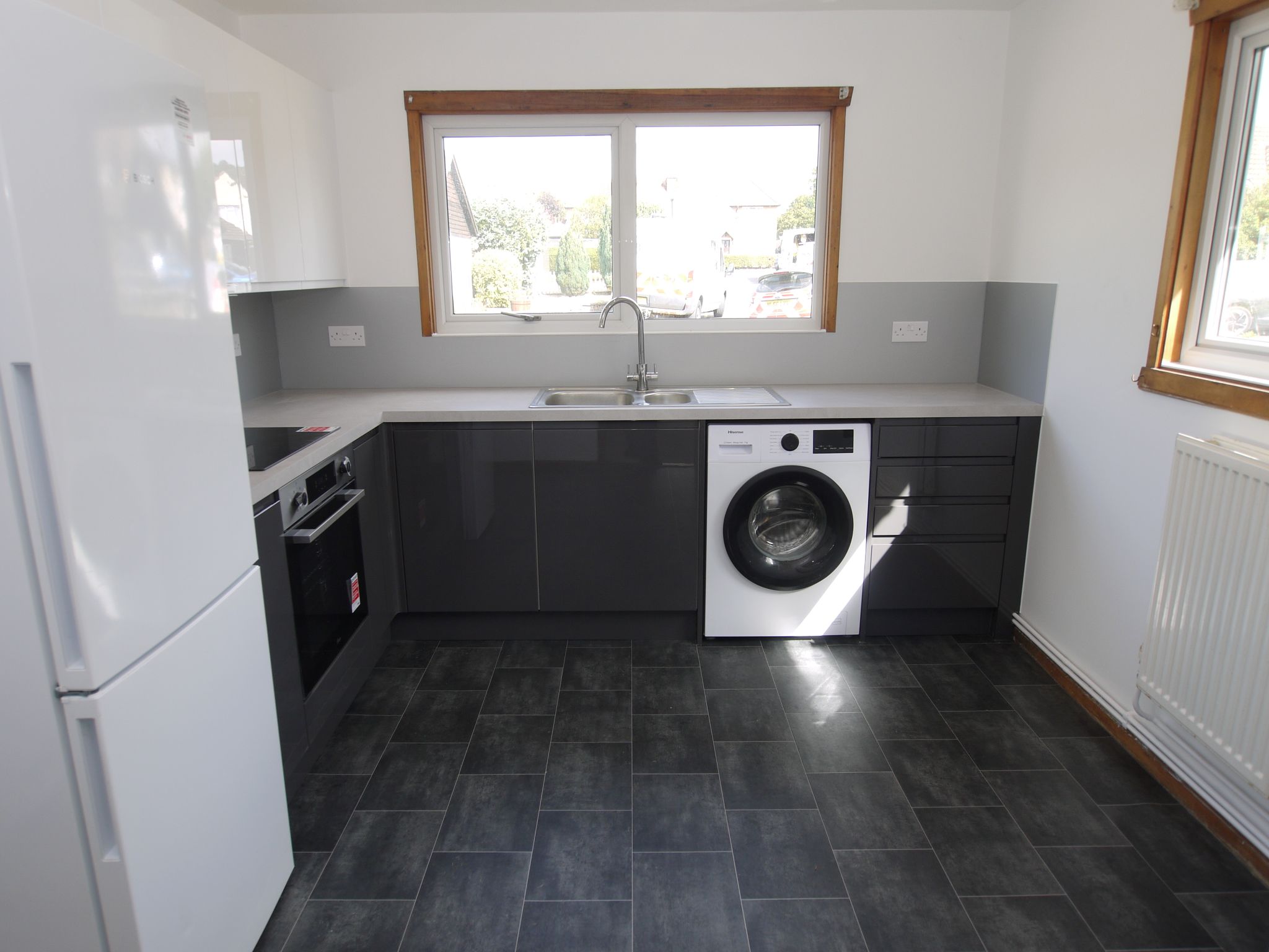 2 bedroom detached bungalow To Let in Sevenoaks - Photograph 7