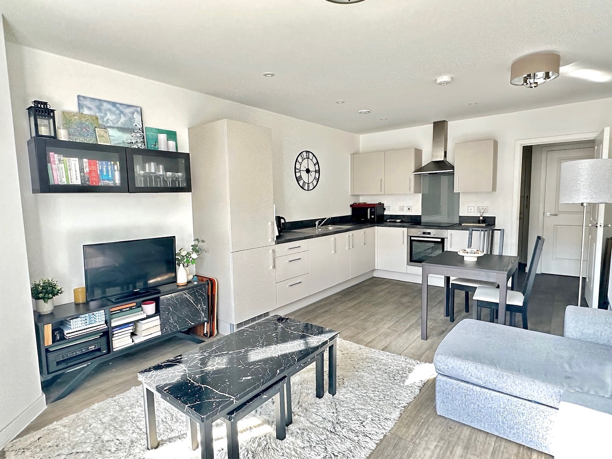 1 bedroom apartment For Sale in Sevenoaks - Photograph 7