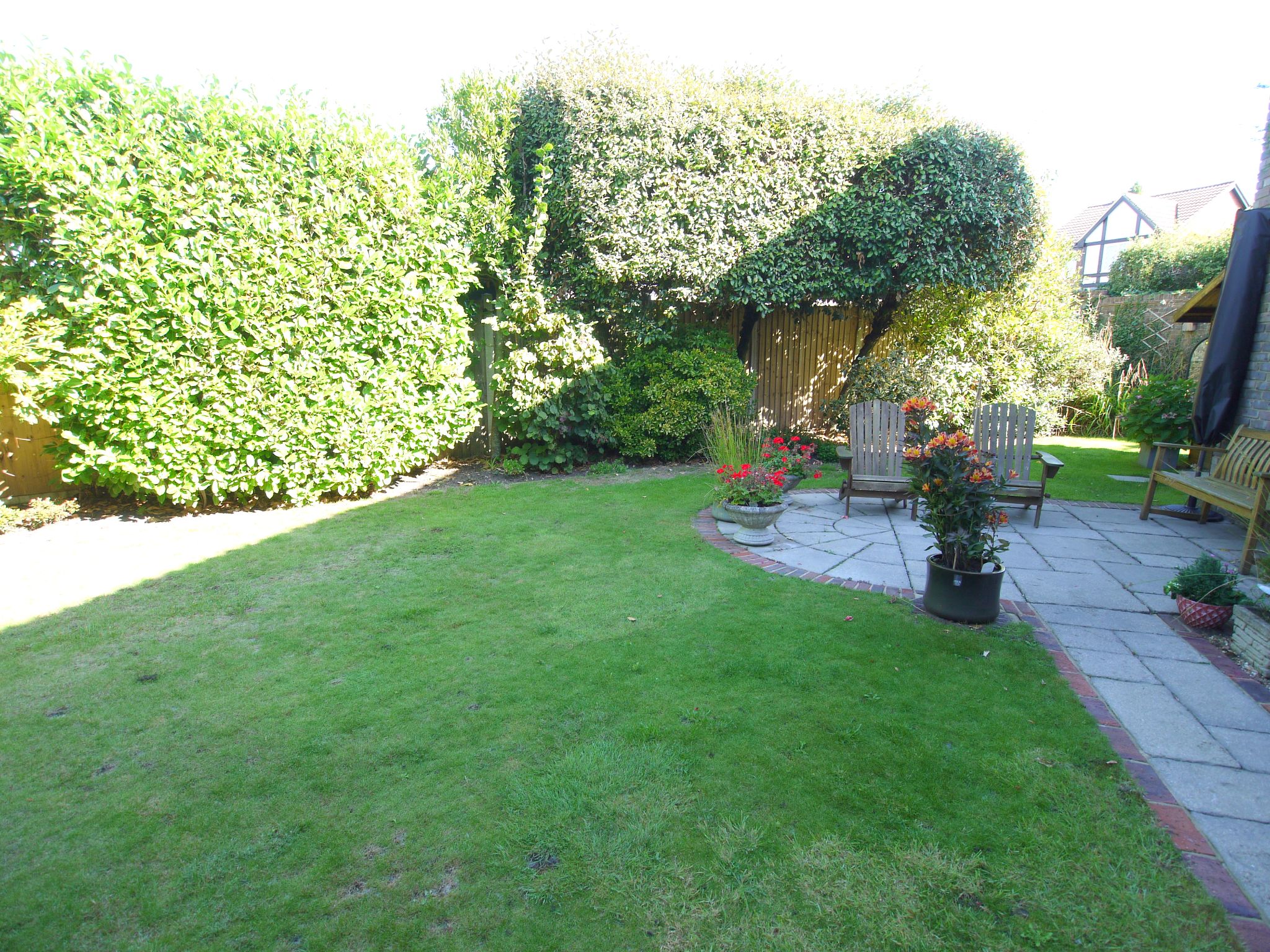4 bedroom detached house For Sale in Dunton Green - Photograph 12
