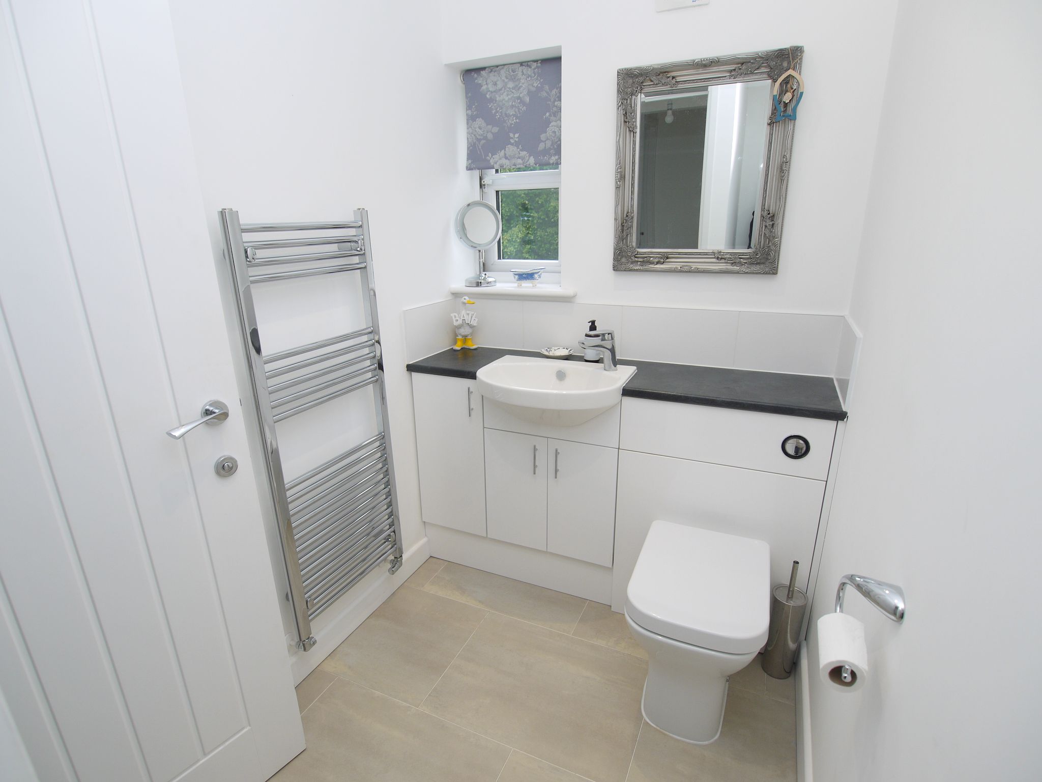 2 bedroom end terraced house For Sale in Tonbridge - Photograph 14