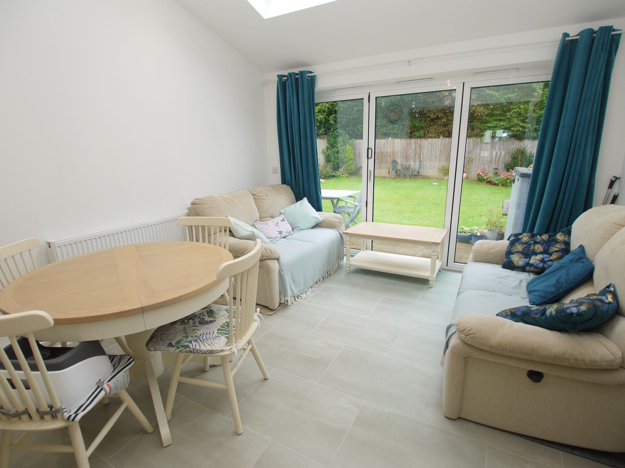2 bedroom end terraced house For Sale in Tonbridge - Photograph 8