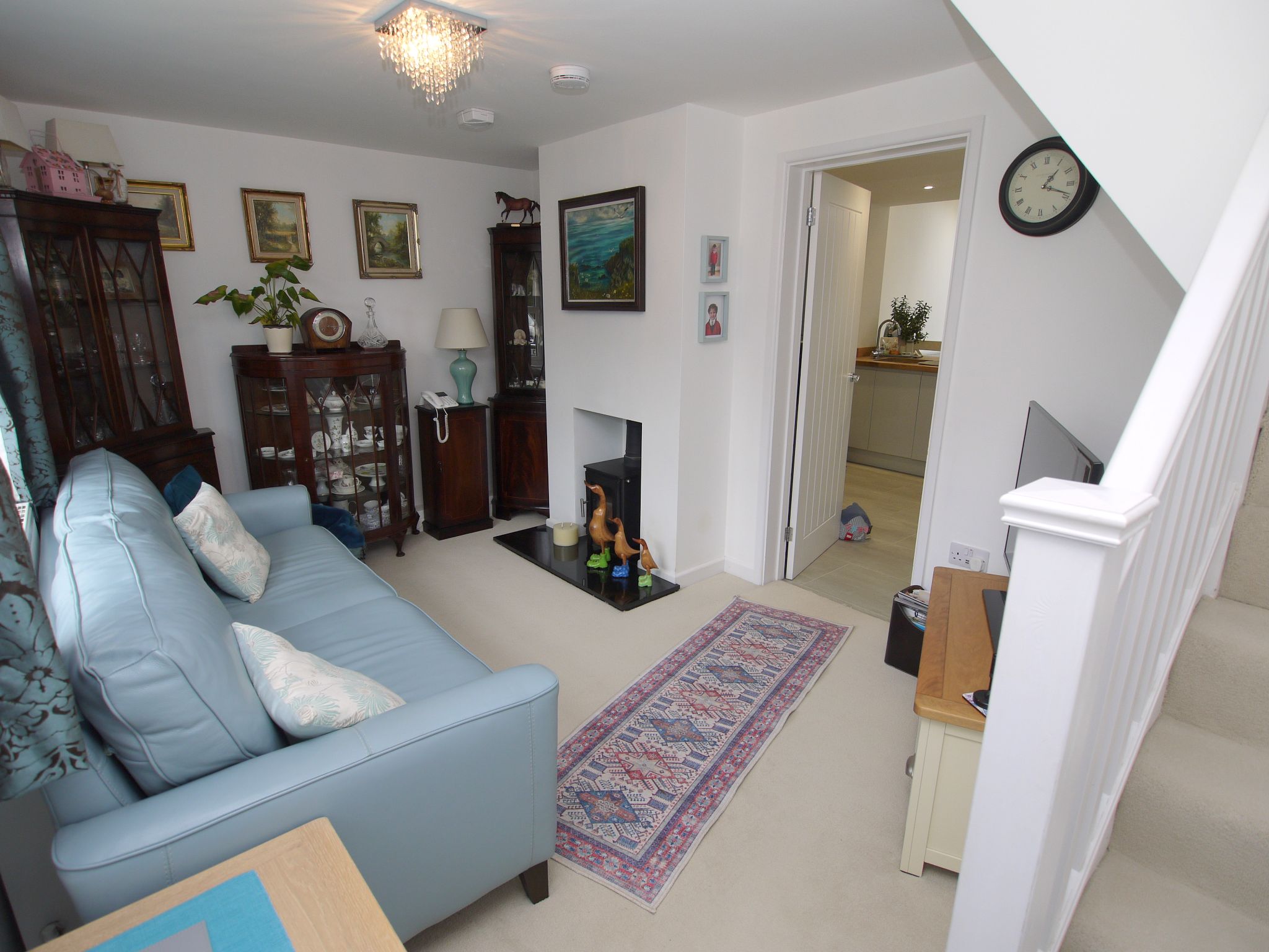 2 bedroom end terraced house For Sale in Tonbridge - Photograph 4