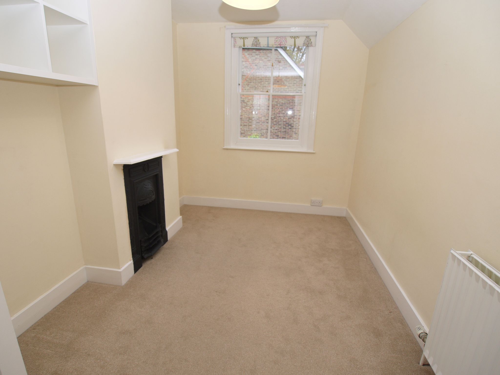 4 bedroom semi-detached house To Let in Sevenoaks - Photograph 10