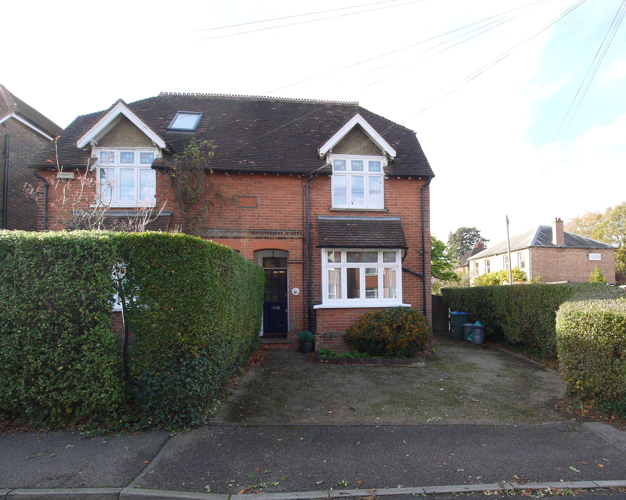 4 bedroom semi-detached house To Let in Sevenoaks - Photograph 3