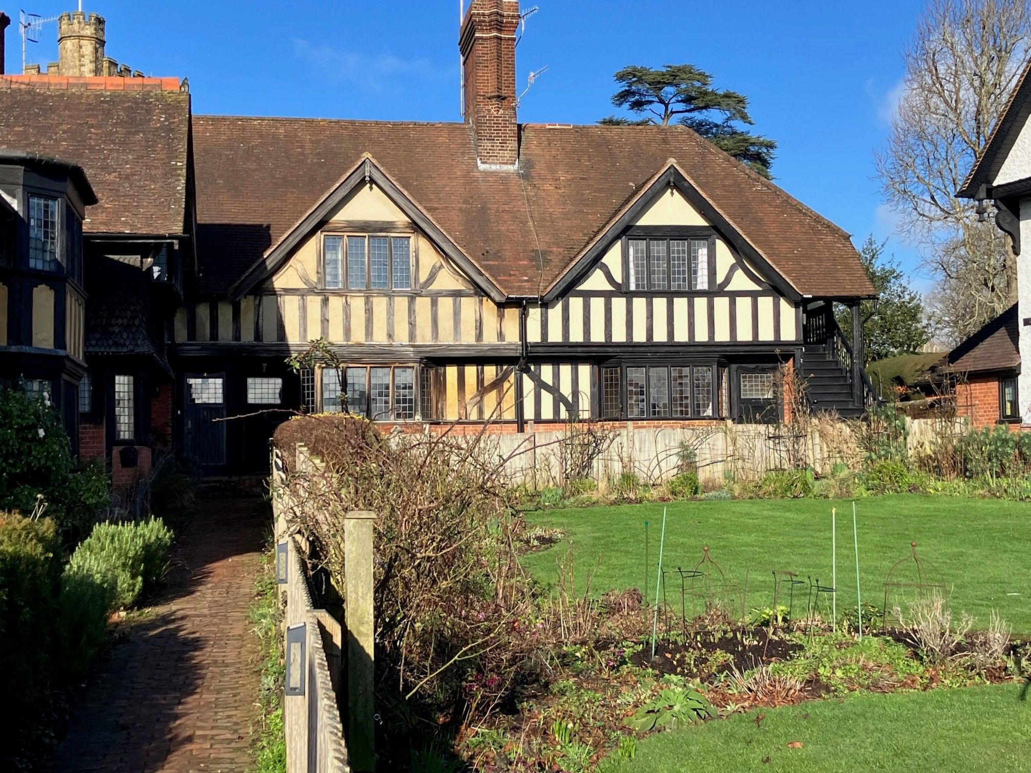 3 bedroom mid terraced house For Sale in Tonbridge - Photograph 11