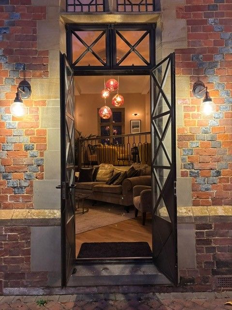 4 bedroom detached house For Sale in Leigh - Photograph 16