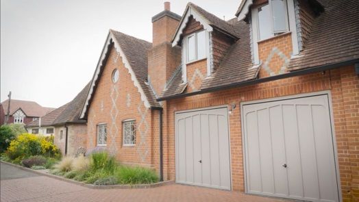 4 bedroom detached house For Sale in Leigh - Photograph 16
