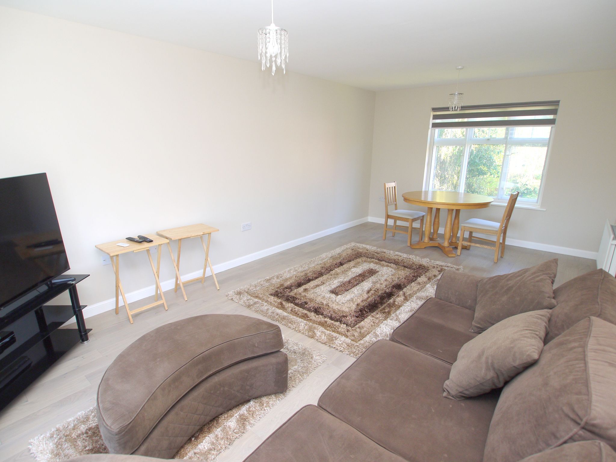 2 bedroom flat For Sale in Sevenoaks - Property photograph
