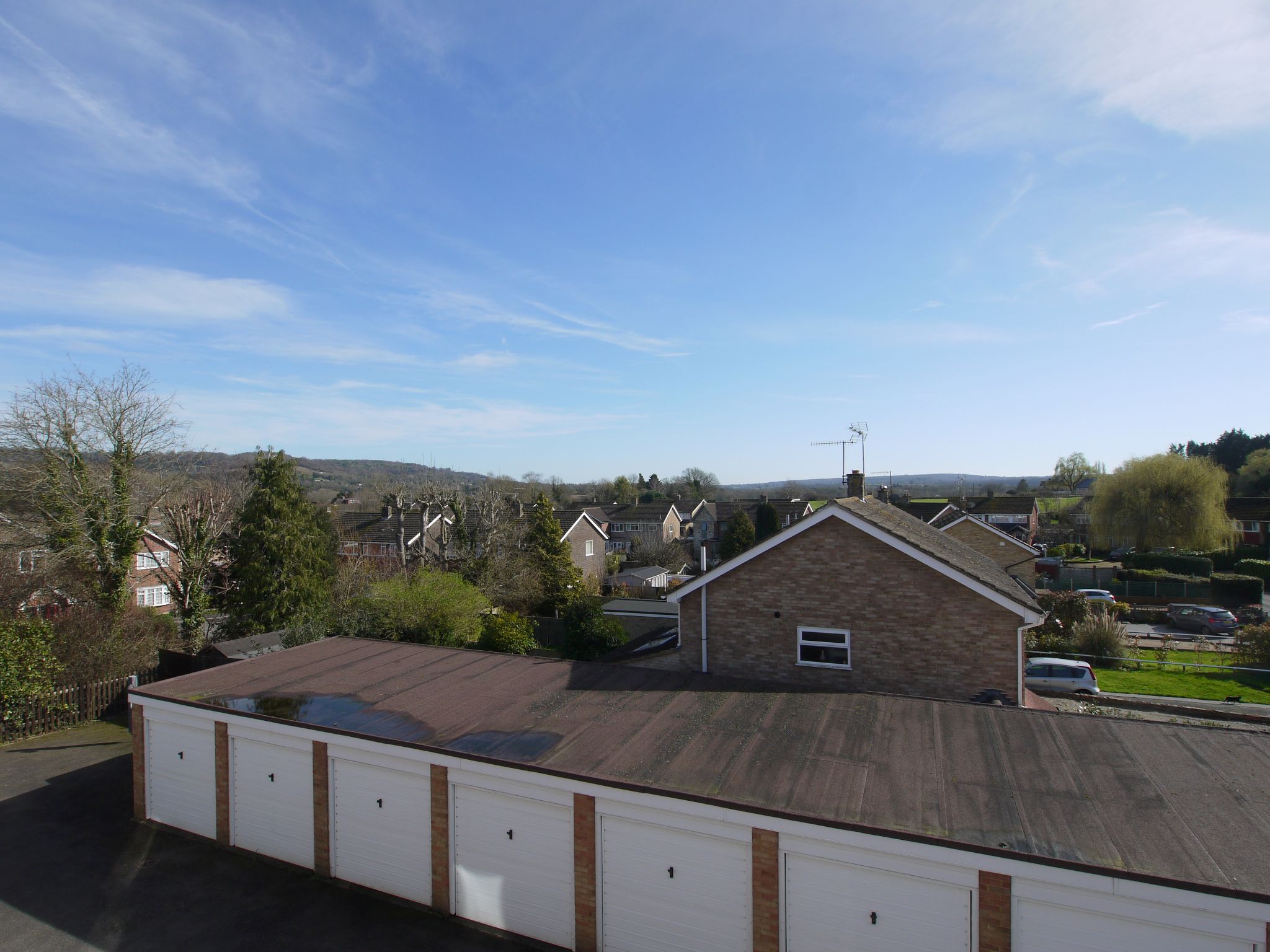 2 bedroom apartment SSTC in Sevenoaks - Photograph 11