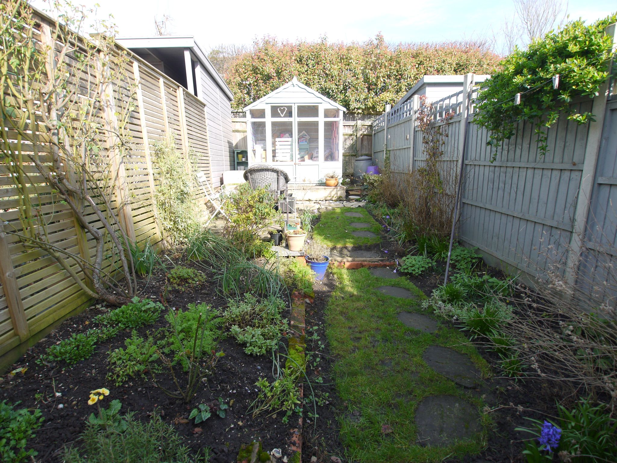 2 bedroom mid terraced house For Sale in Sevenoaks - Photograph 8