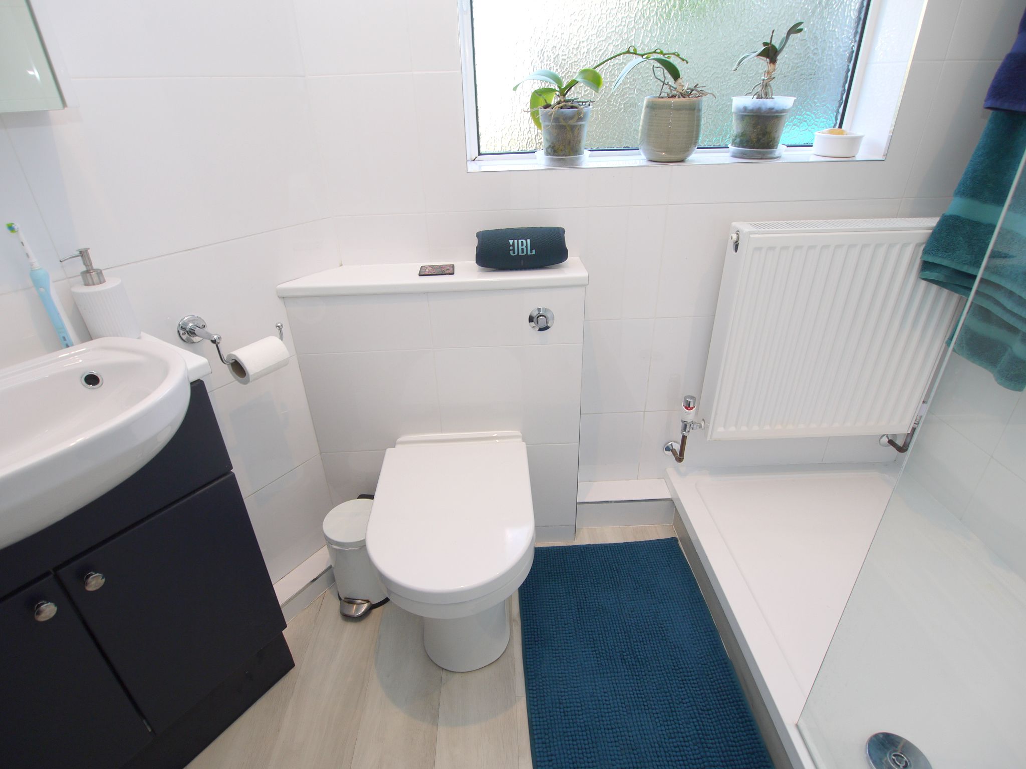 2 bedroom mid terraced house For Sale in Sevenoaks - Photograph 7