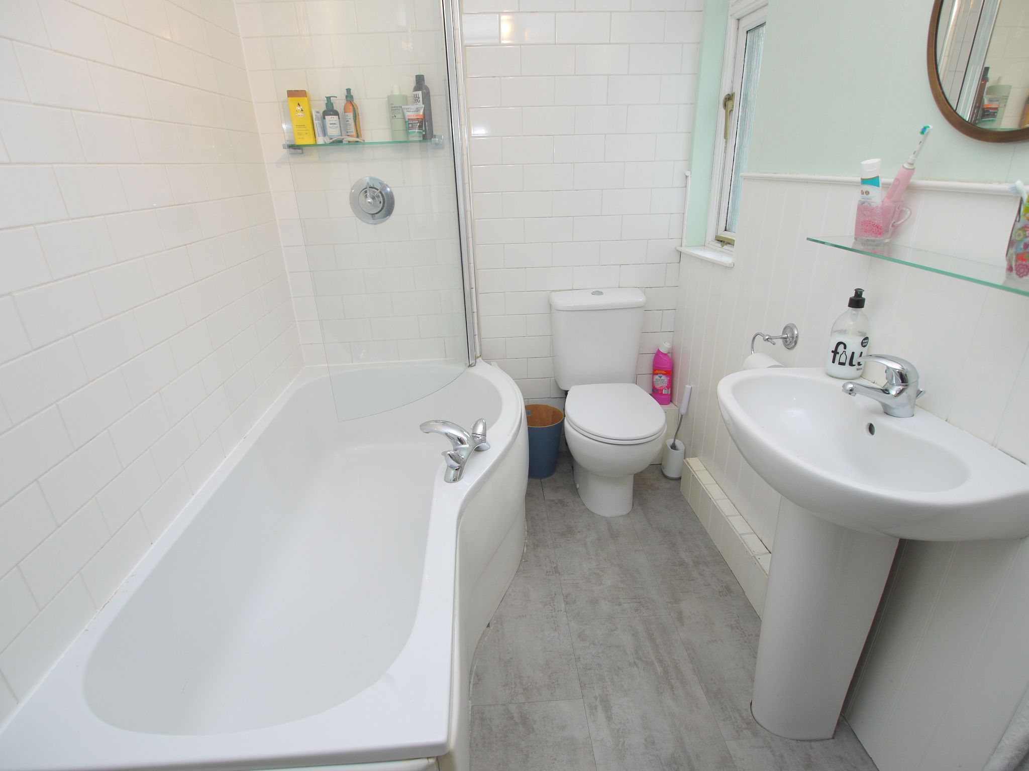 2 bedroom semi-detached house For Sale in Sevenoaks - Photograph 7
