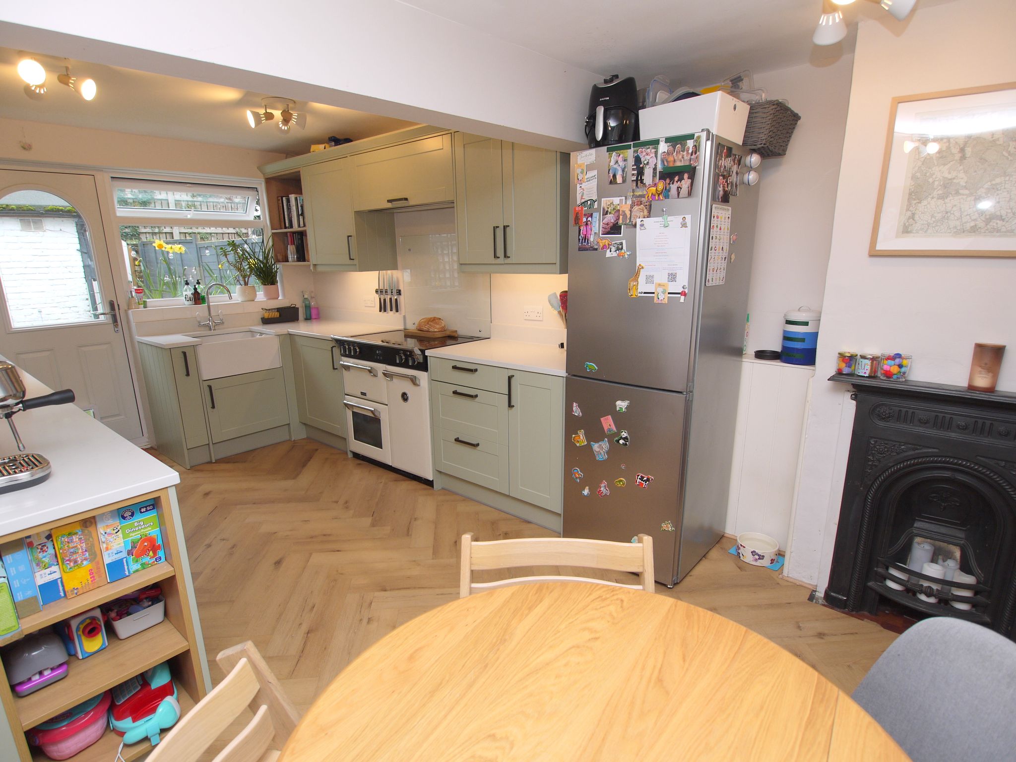 2 bedroom semi-detached house For Sale in Sevenoaks - Property photograph