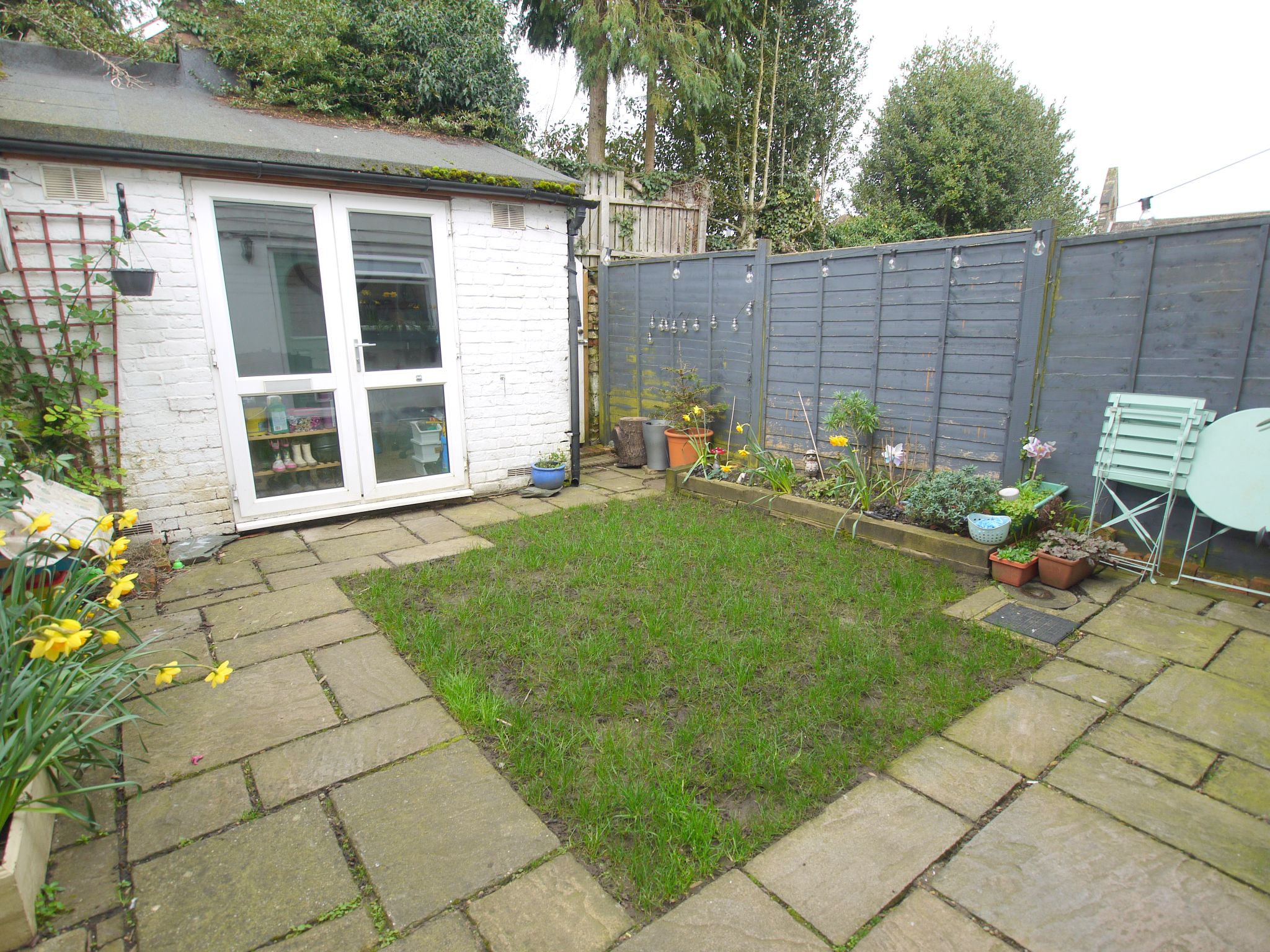 2 bedroom semi-detached house For Sale in Sevenoaks - Photograph 8