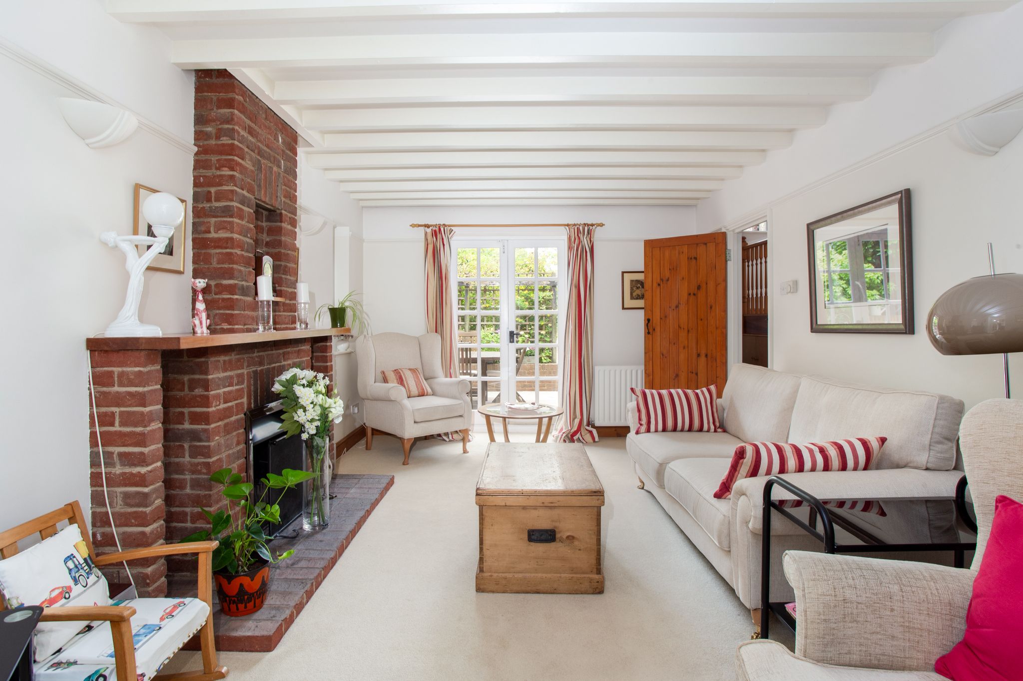 4 bedroom detached house For Sale in Sevenoaks - Property photograph