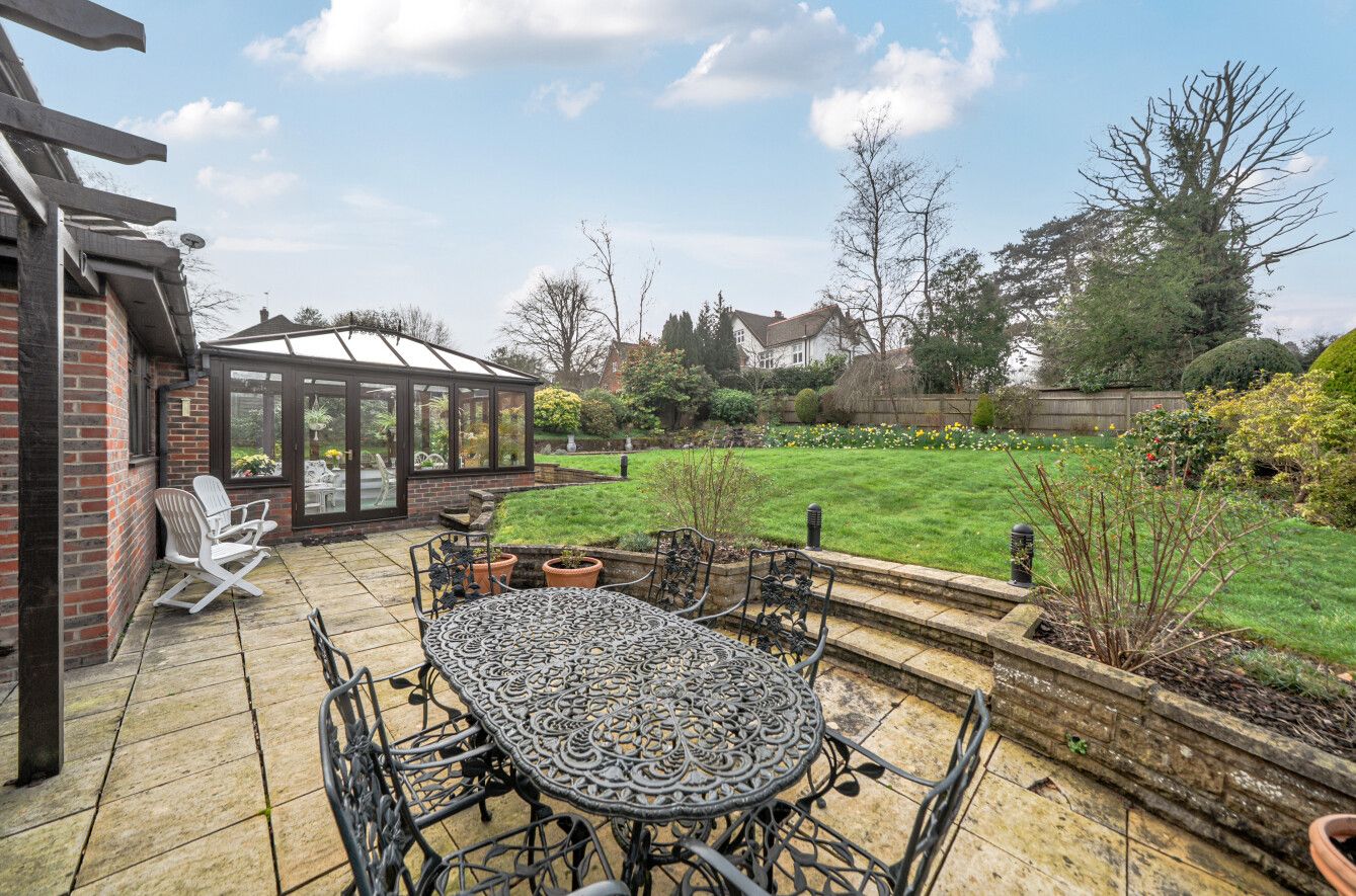 5 bedroom detached house For Sale in Sevenoaks - Photograph 15