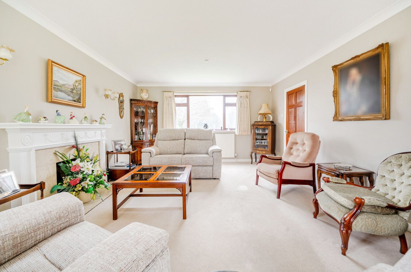 5 bedroom detached house For Sale in Sevenoaks - Photograph 2