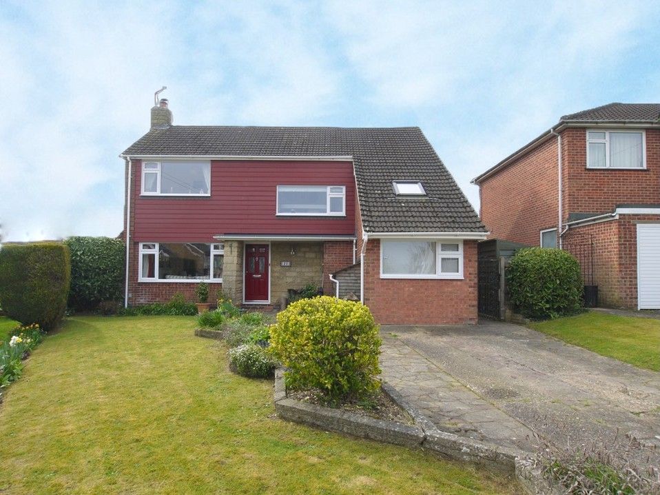 4 bedroom detached house For Sale in Sevenoaks - Property photograph