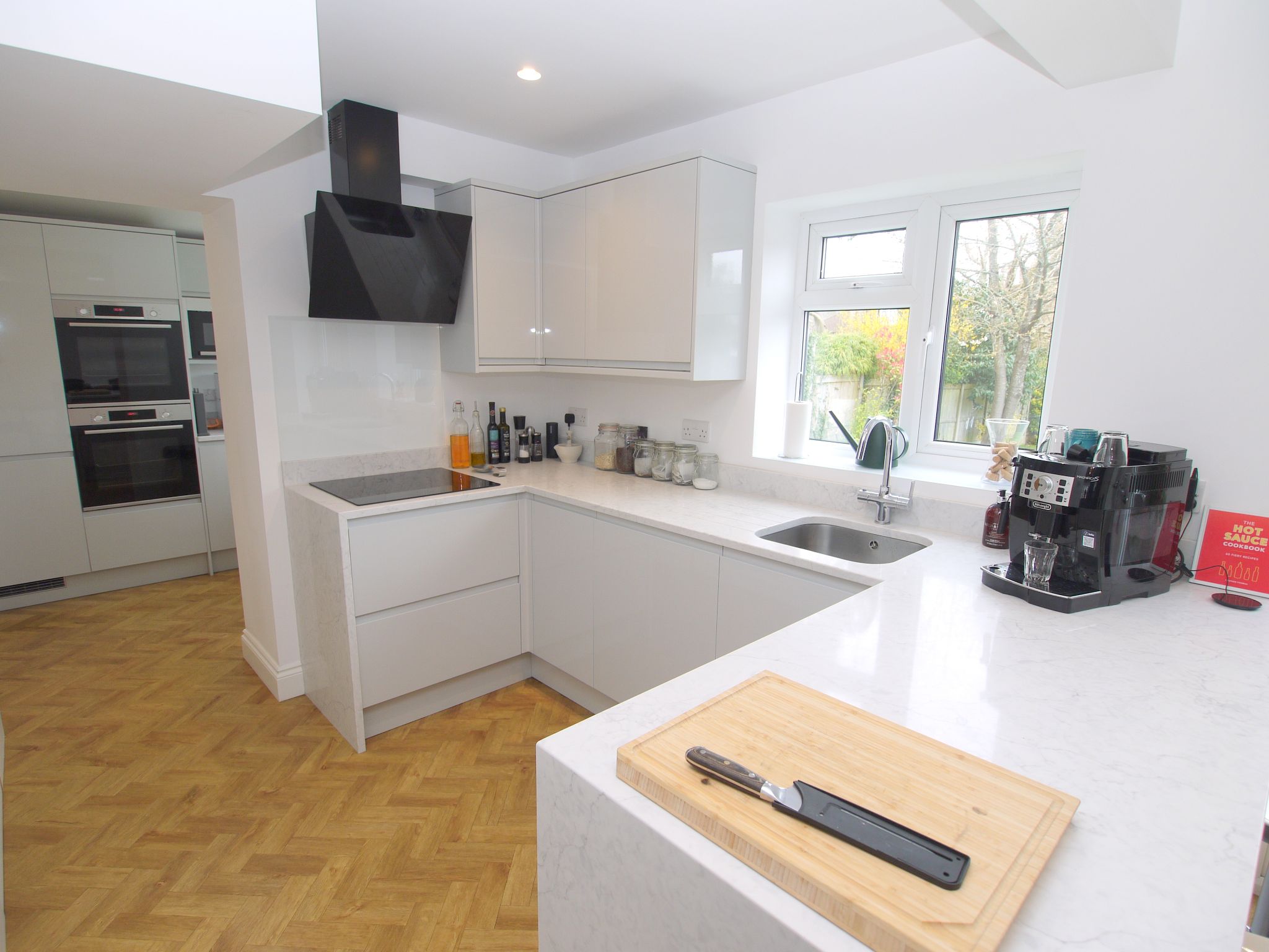 3 bedroom semi-detached house For Sale in Sevenoaks - Photograph 4