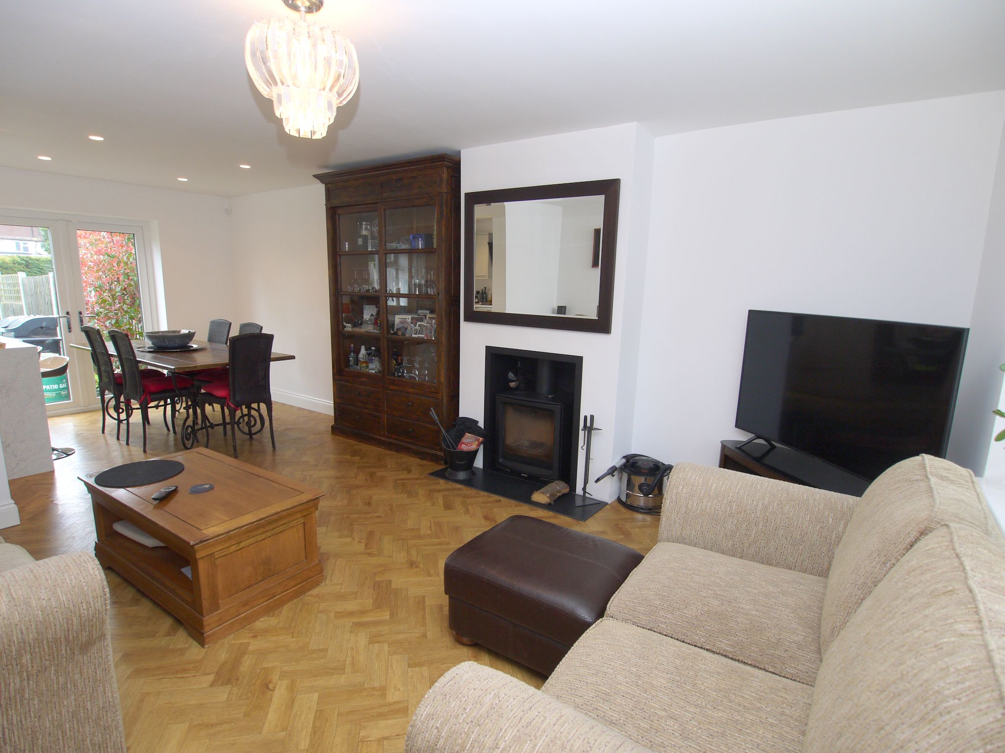 3 bedroom semi-detached house For Sale in Sevenoaks - Property photograph