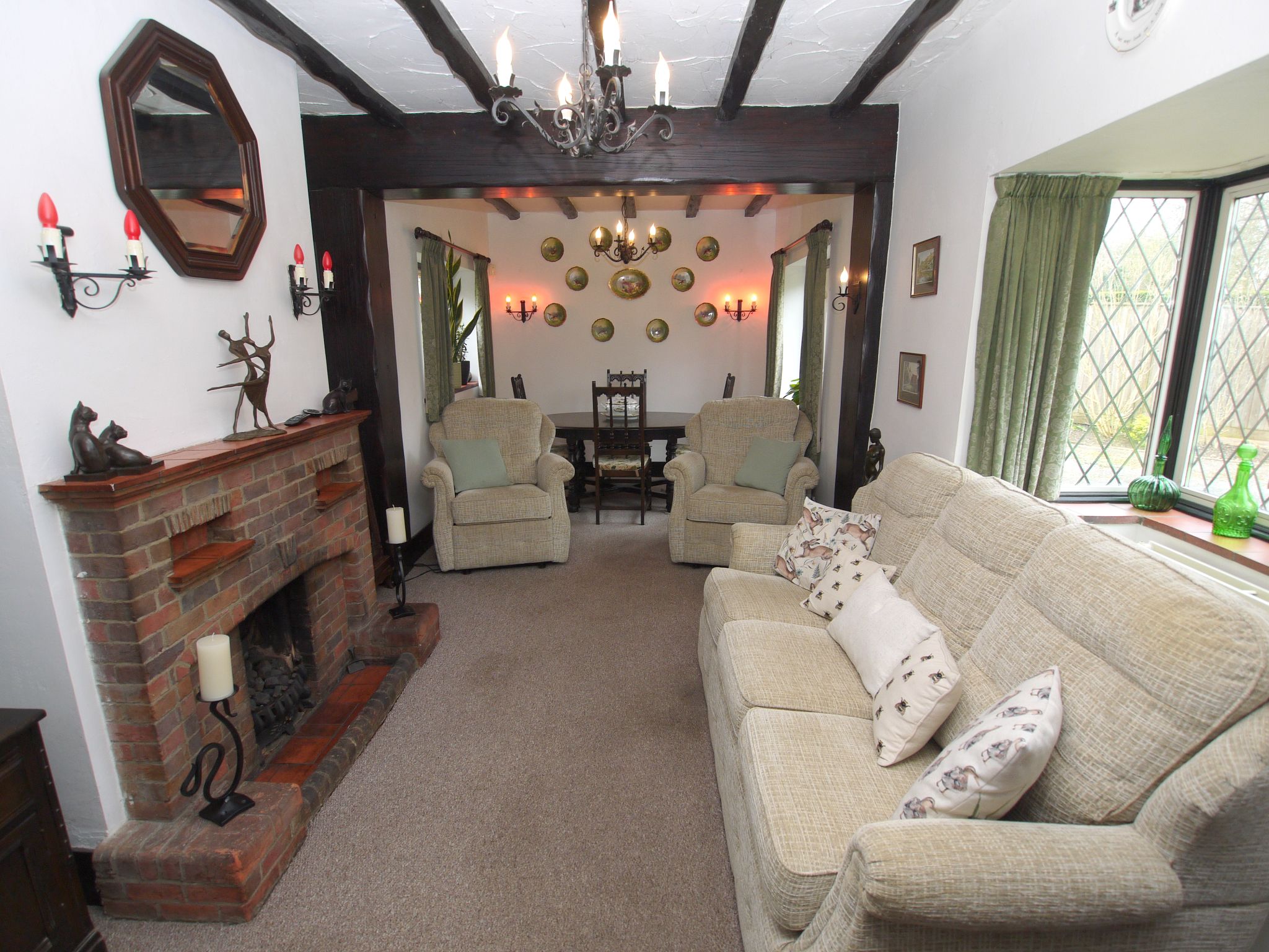 3 bedroom detached bungalow For Sale in Sevenoaks - Property photograph