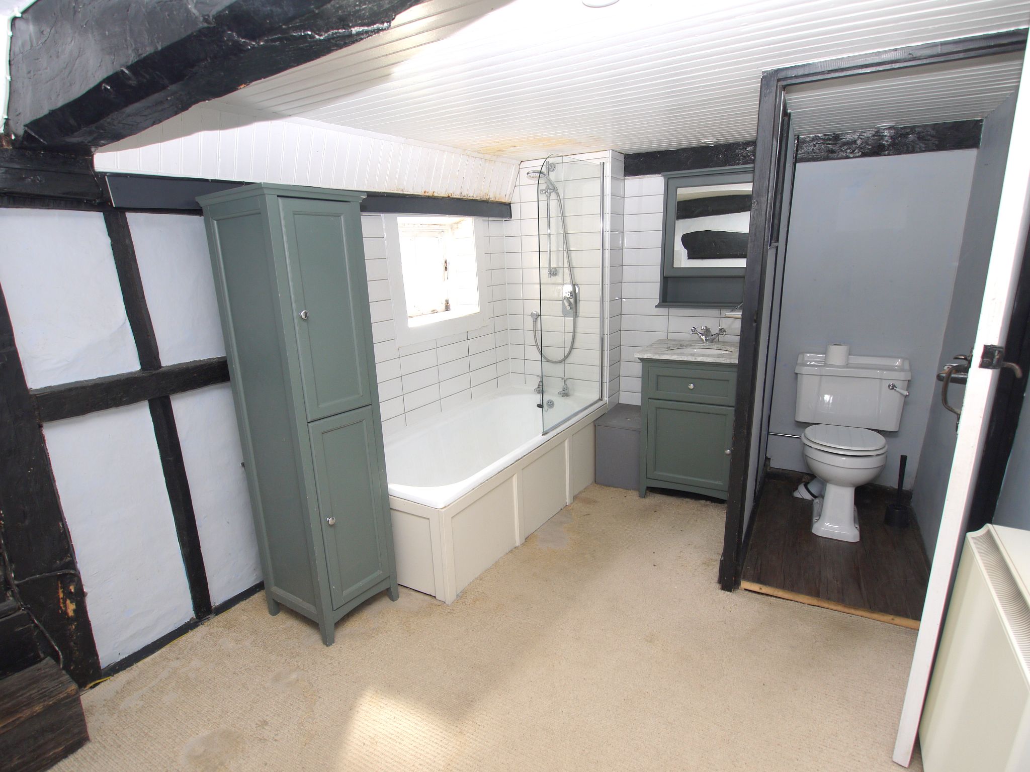 2 bedroom semi-detached house For Sale in Otford - Photograph 6