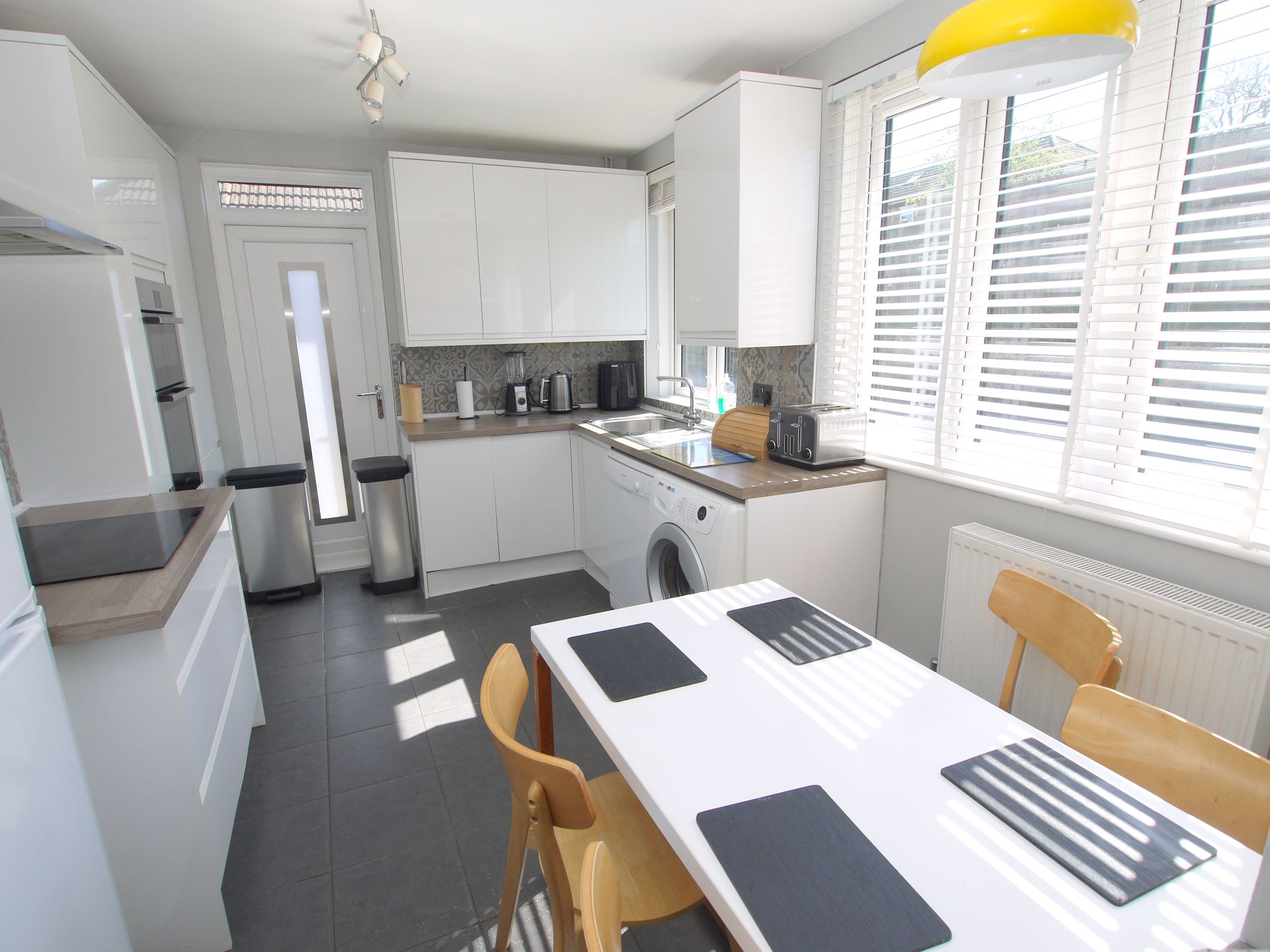 3 bedroom semi-detached bungalow For Sale in Sevenoaks - Property photograph