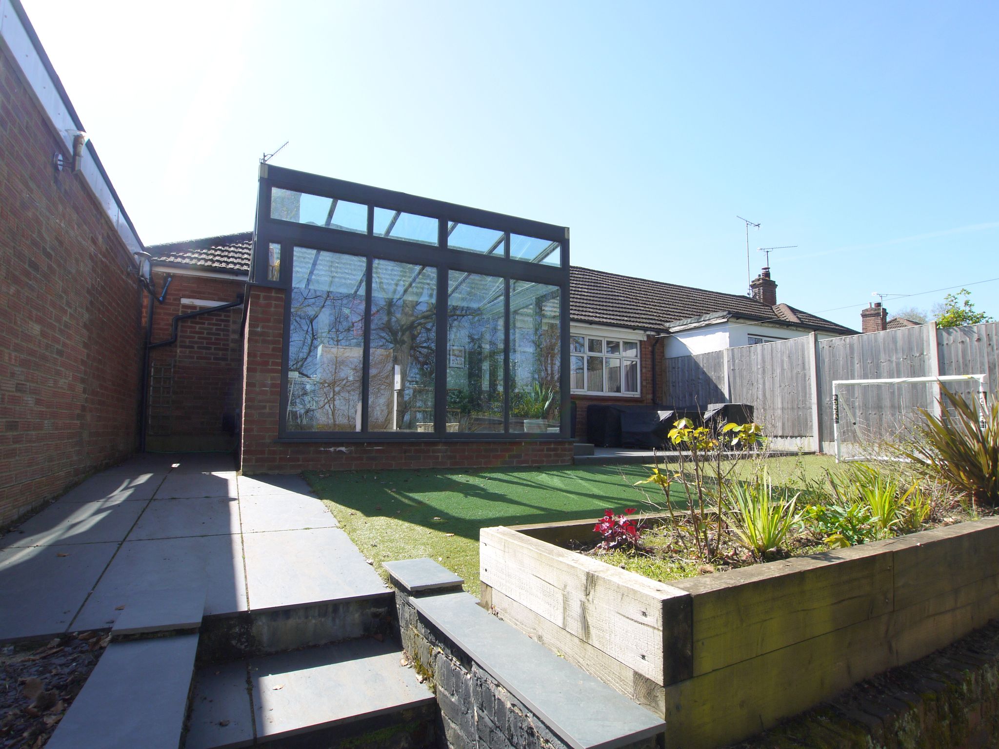 3 bedroom semi-detached bungalow For Sale in Sevenoaks - Photograph 12