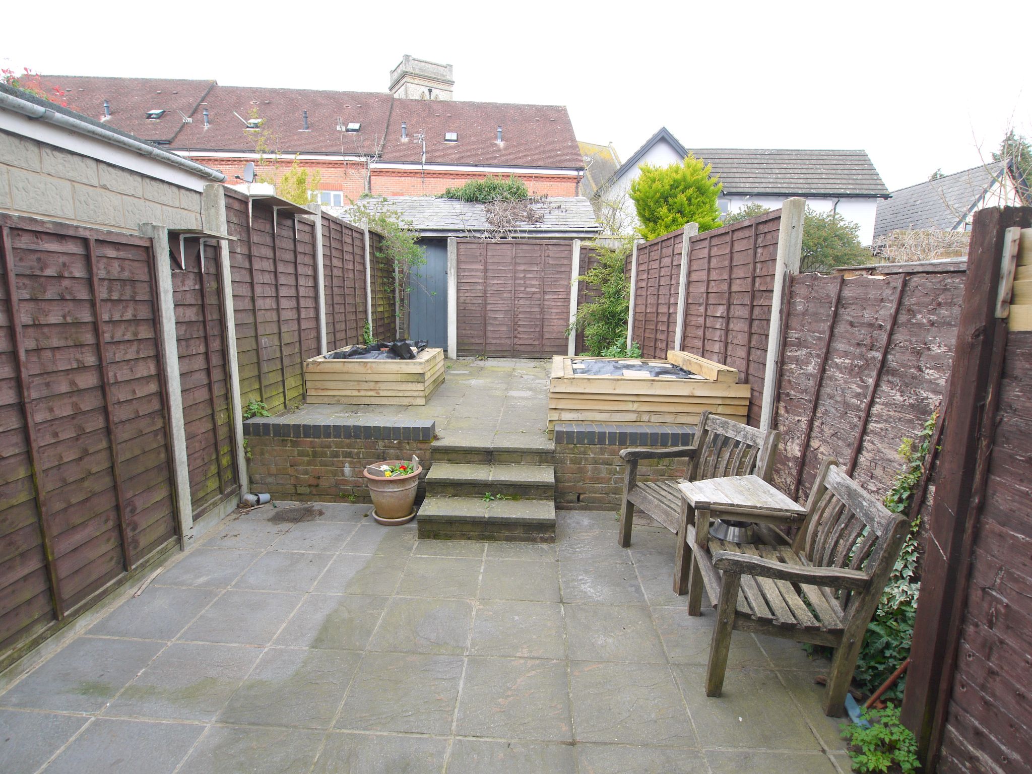 2 bedroom mid terraced house For Sale in Sevenoaks - Photograph 7