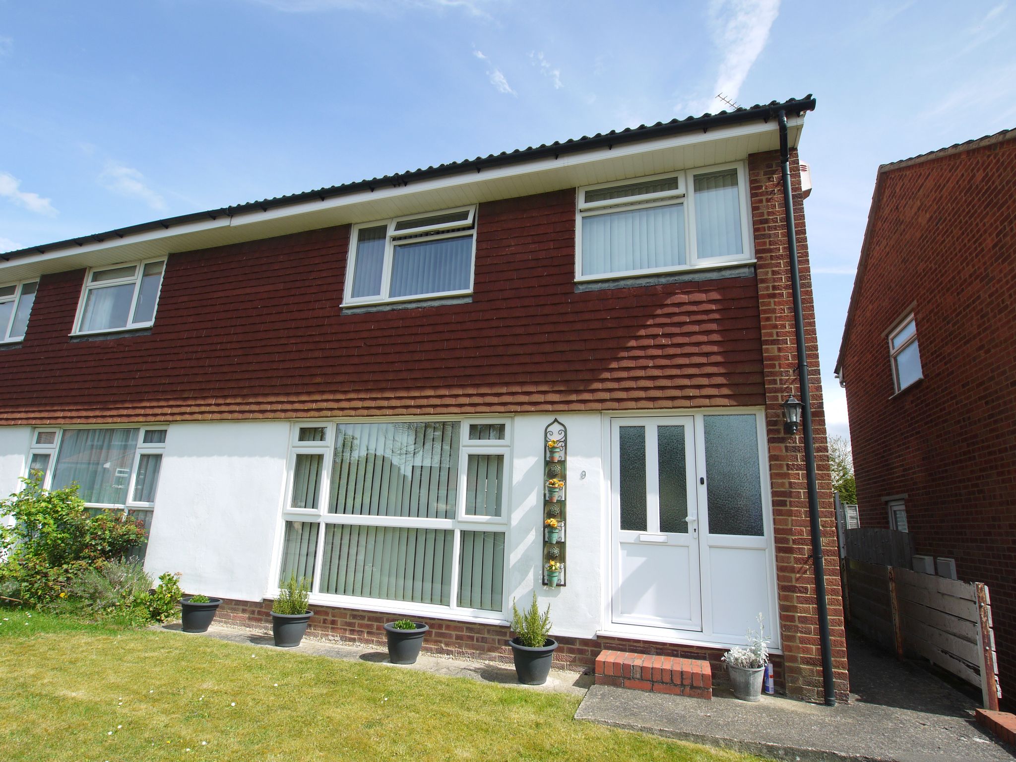 3 bedroom semi-detached house For Sale in Sevenoaks - Property photograph