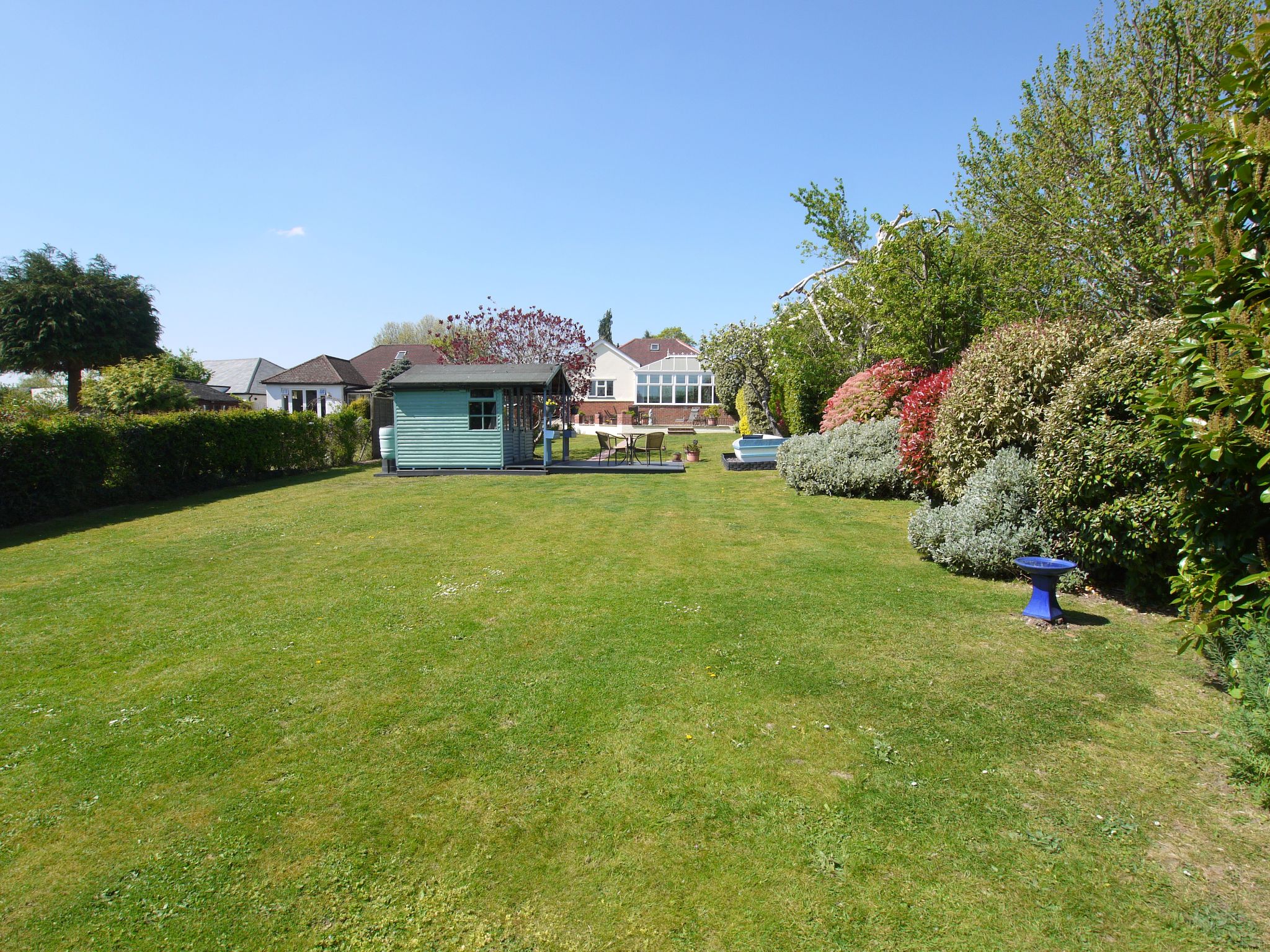 2 bedroom detached bungalow For Sale in Sevenoaks - Photograph 10