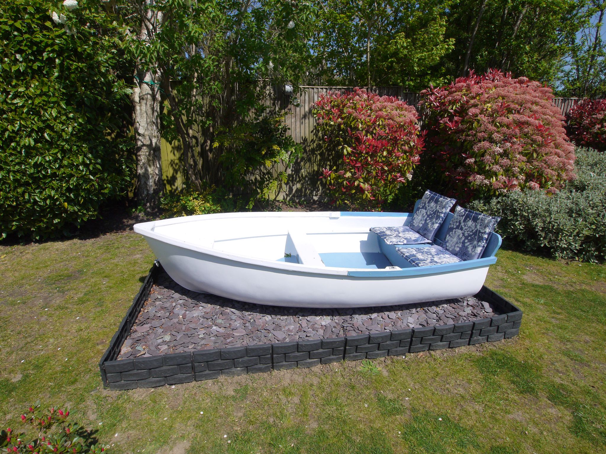 2 bedroom detached bungalow For Sale in Sevenoaks - Photograph 12