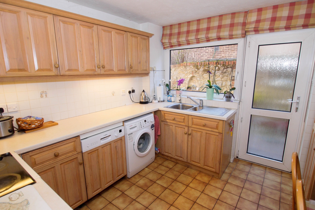 5 bedroom detached house Sold in Sevenoaks - Photograph 7