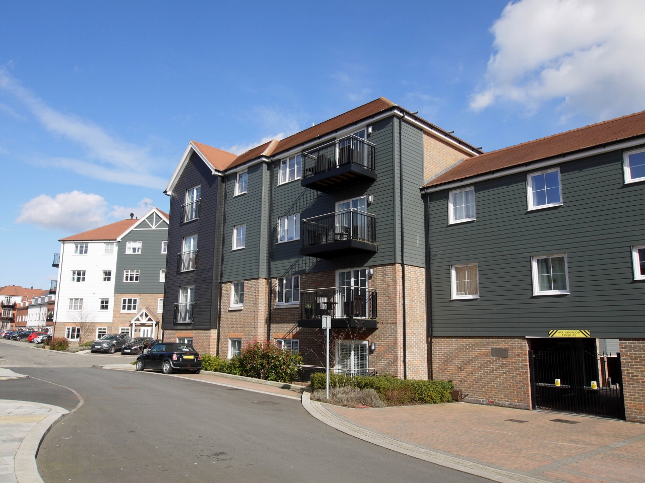 2 bedroom apartment flat/apartment Sold in Sevenoaks - Photograph 1