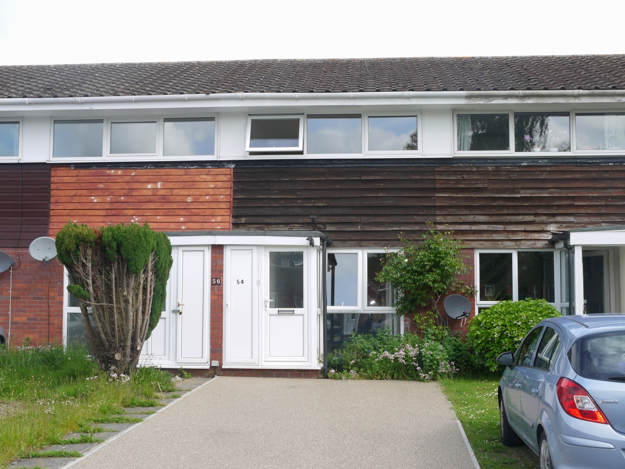 2 bedroom mid terraced house Let in Sevenoaks - Photograph 1
