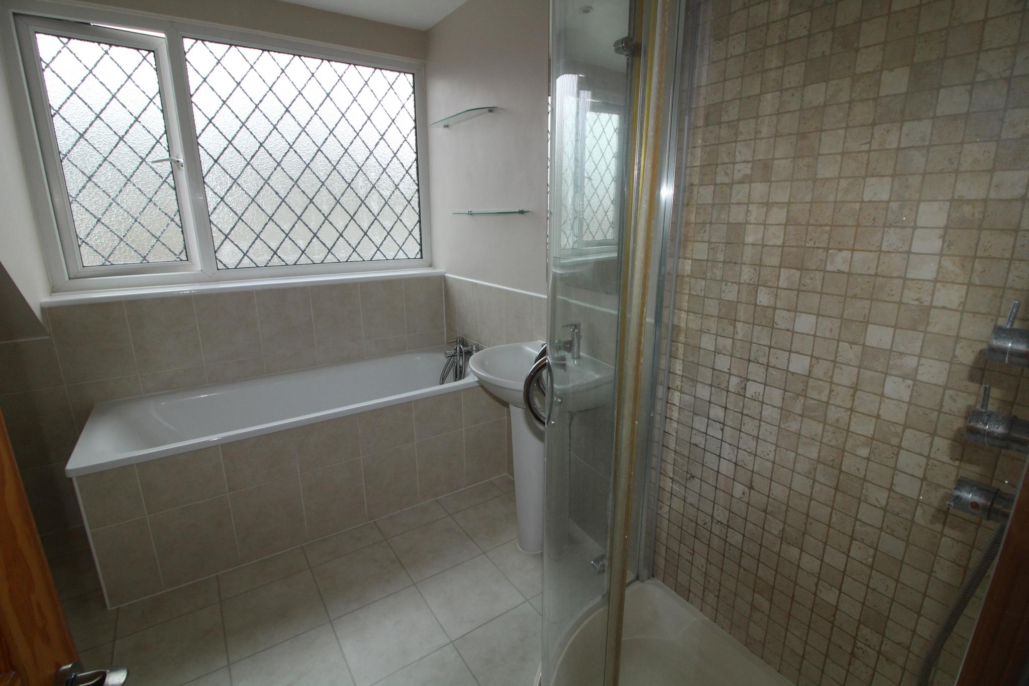 3 bedroom semi-detached house To Let in Potters Bar - Photograph 6