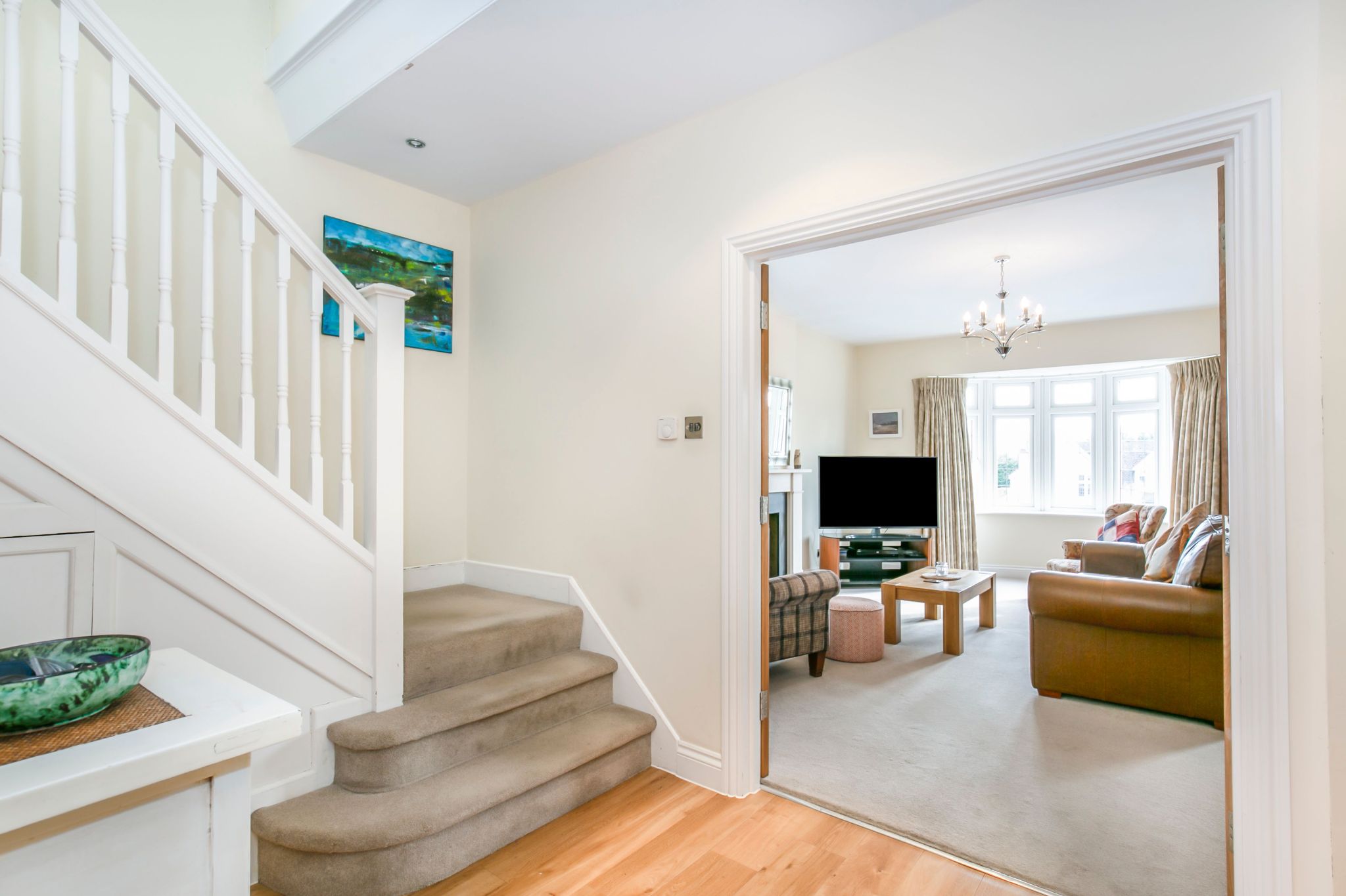 5 bedroom detached house Sale Agreed in Brookmans Park - Photograph 23