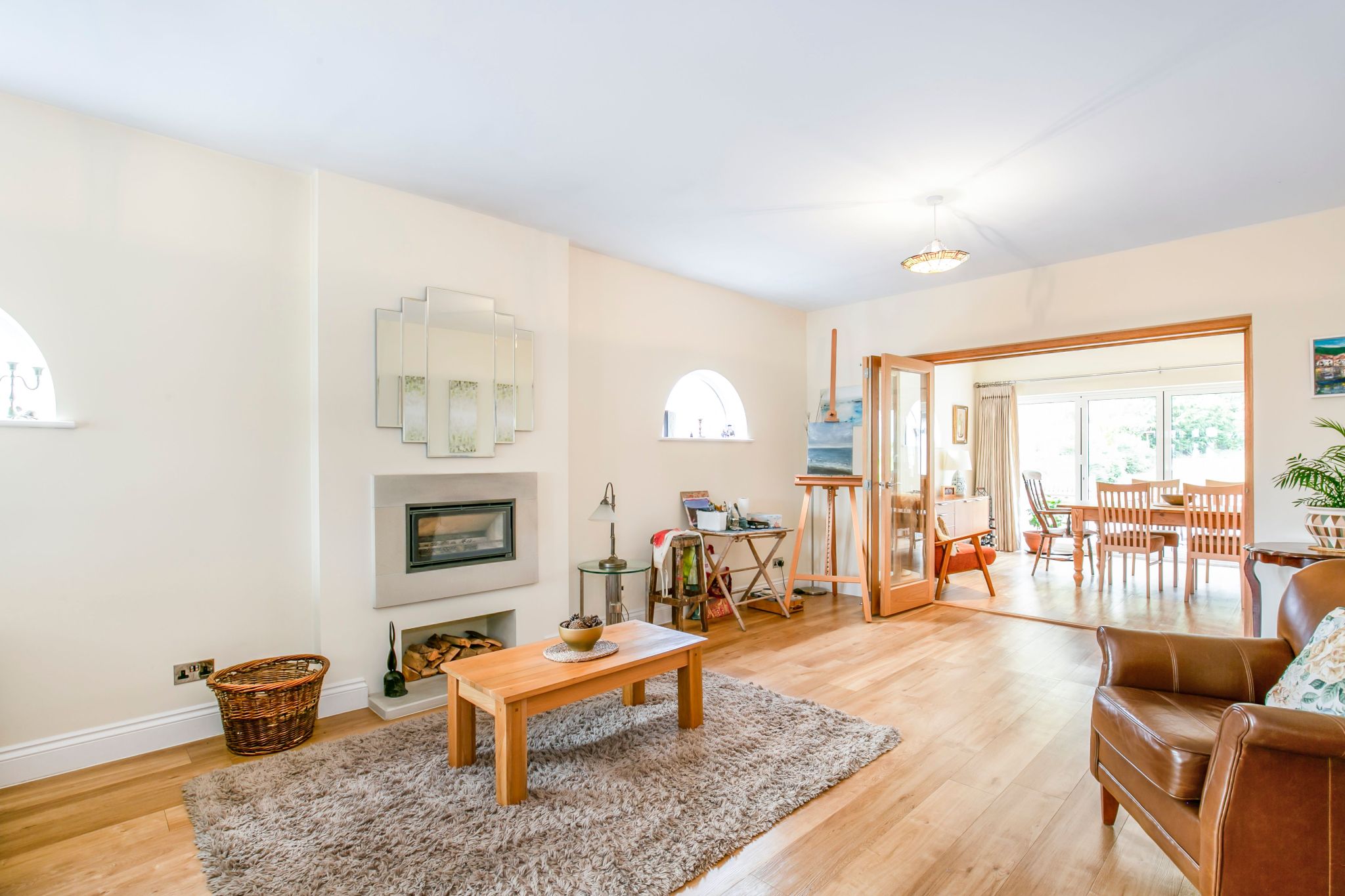 5 bedroom detached house Sale Agreed in Brookmans Park - Photograph 12