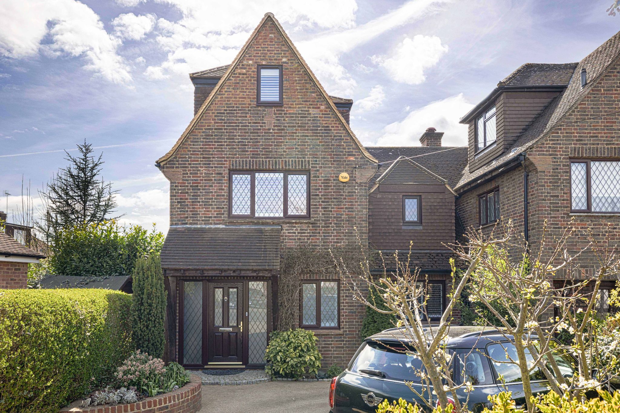 5 bedroom semi-detached house Sale Agreed in Brookmans Park - Photograph 39