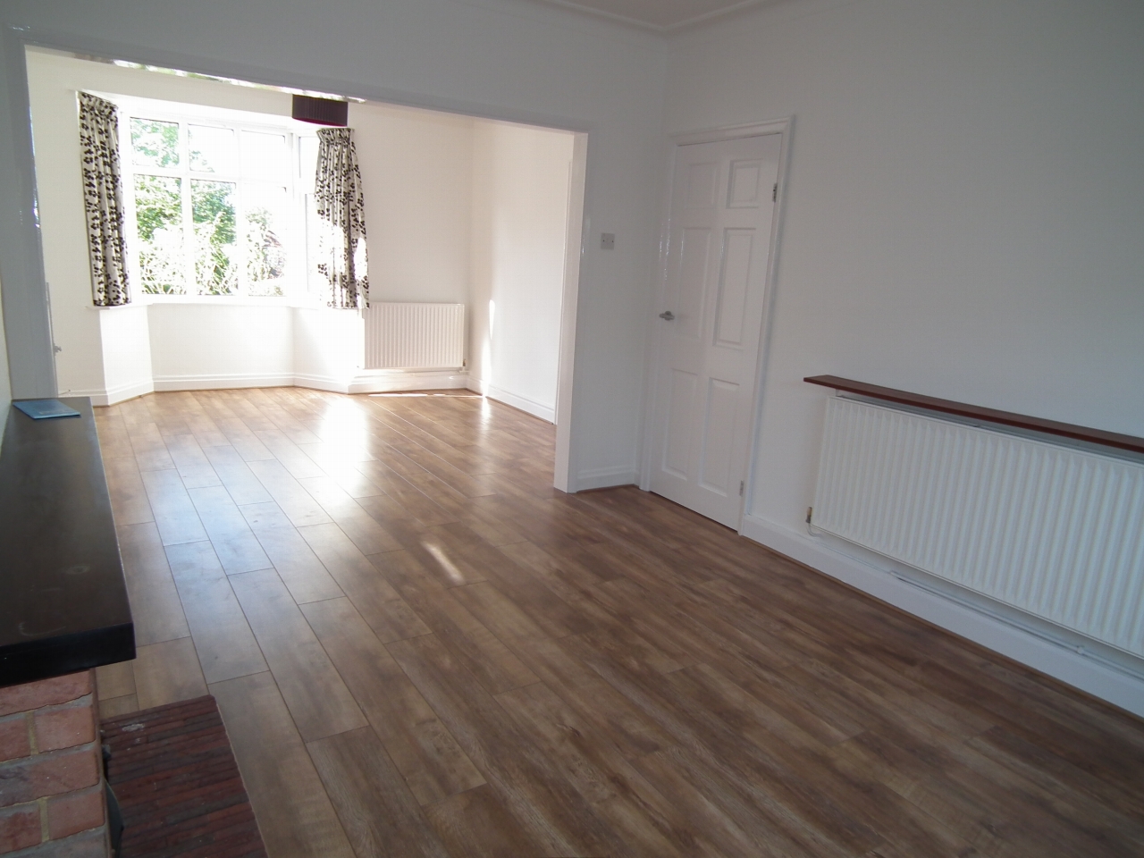 3 bedroom semi-detached house Let Agreed in Potters Bar - Photograph 13