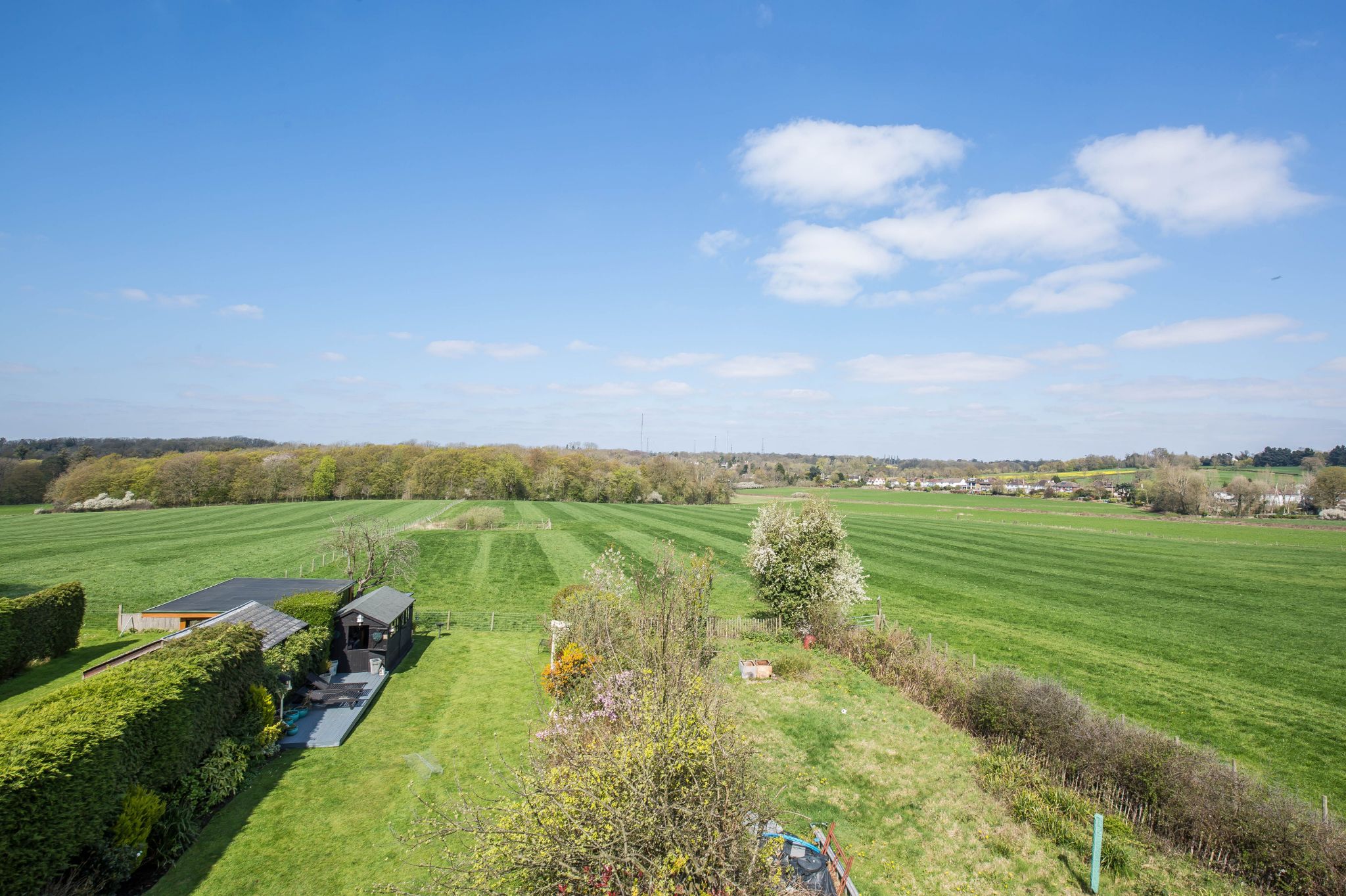 4 bedroom semi-detached house Sale Agreed in Little Heath - Photograph 9