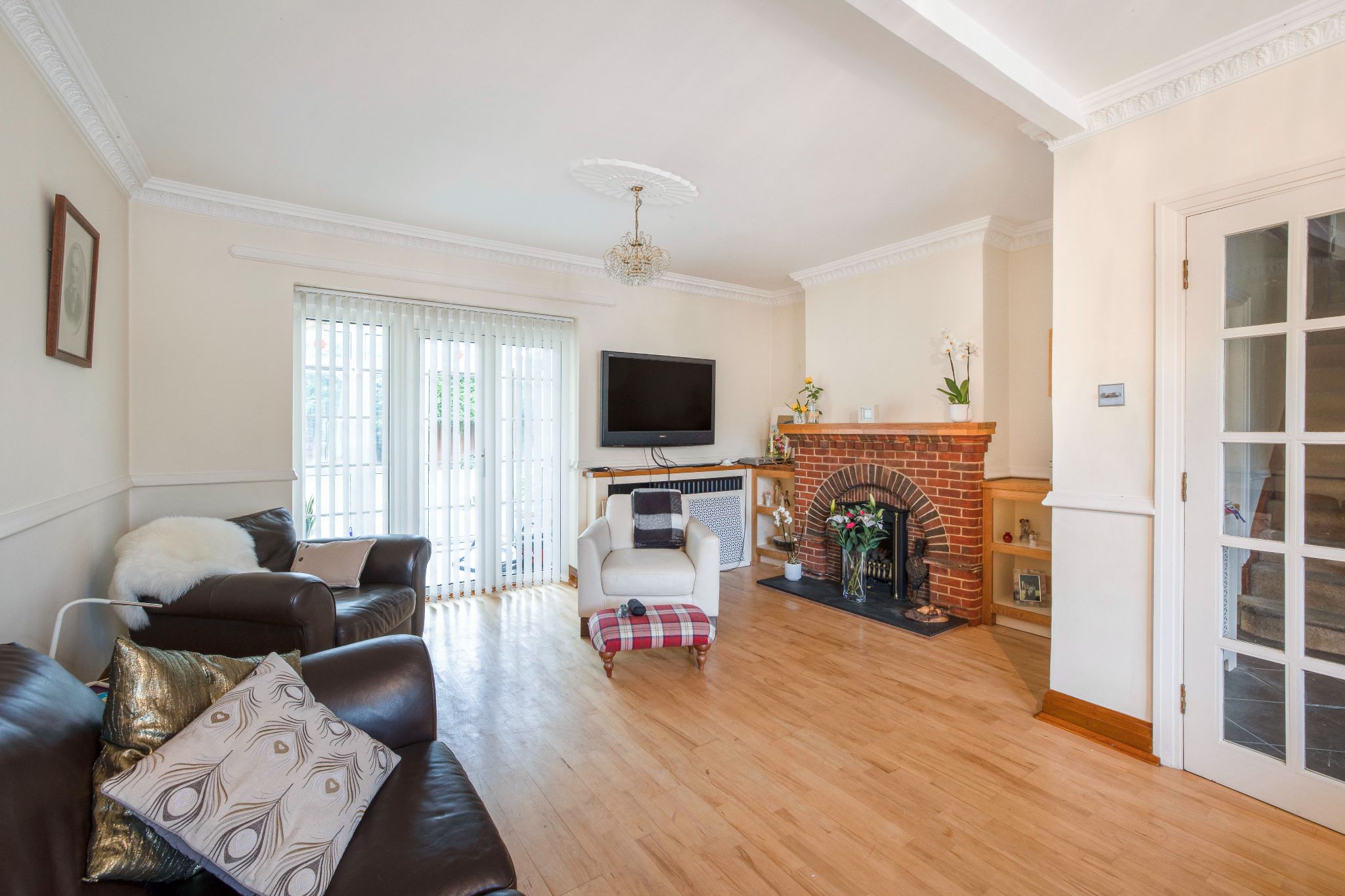 5 bedroom detached house Sale Agreed in Potters Bar - Photograph 12