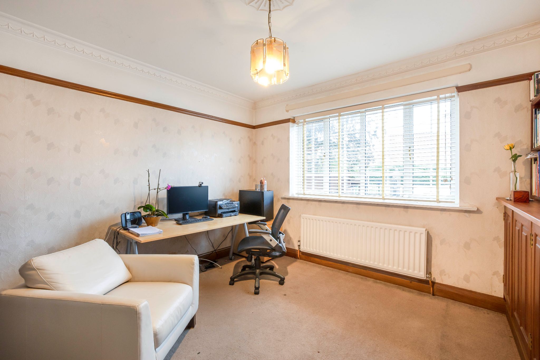 5 bedroom detached house Sale Agreed in Potters Bar - Photograph 15