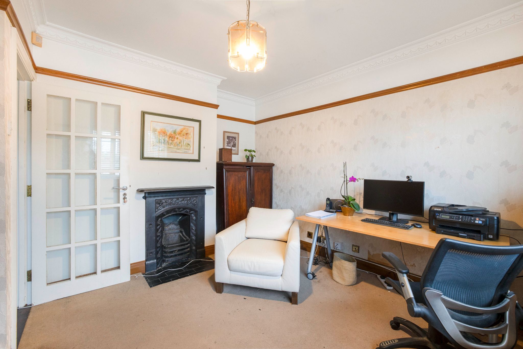 5 bedroom detached house Sale Agreed in Potters Bar - Photograph 16