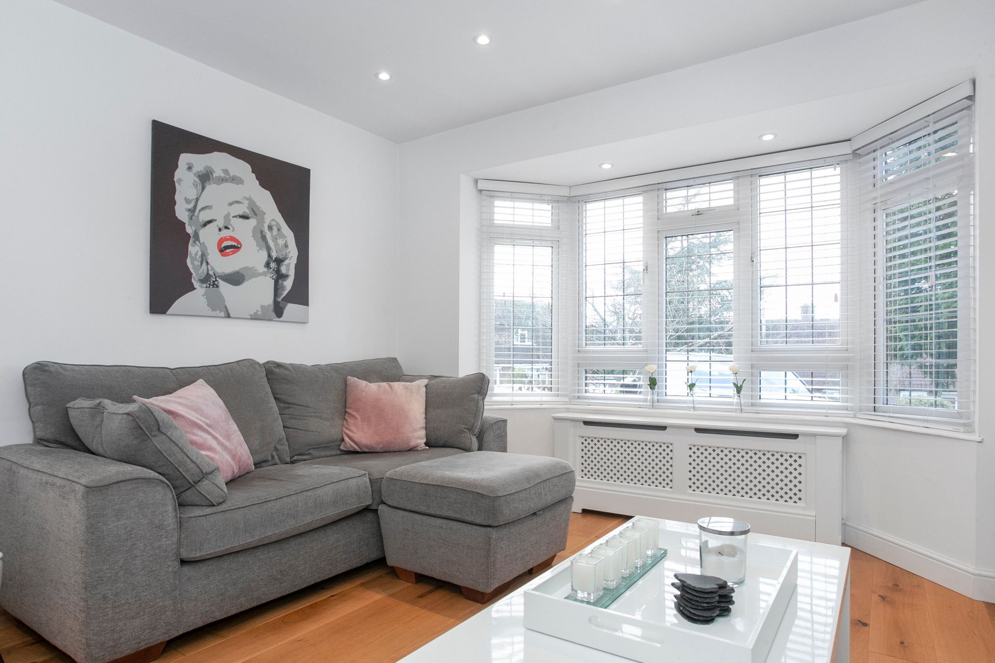 3 bedroom semi-detached house SSTC in Potters Bar - Photograph 9