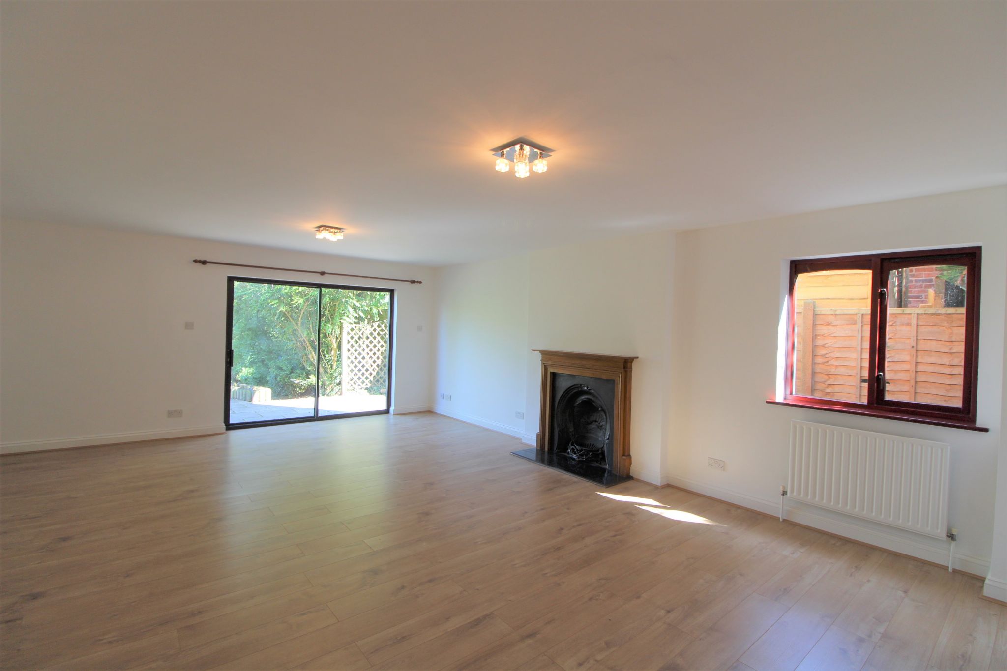 4 bedroom detached house SSTC in Cuffley - Photograph 5