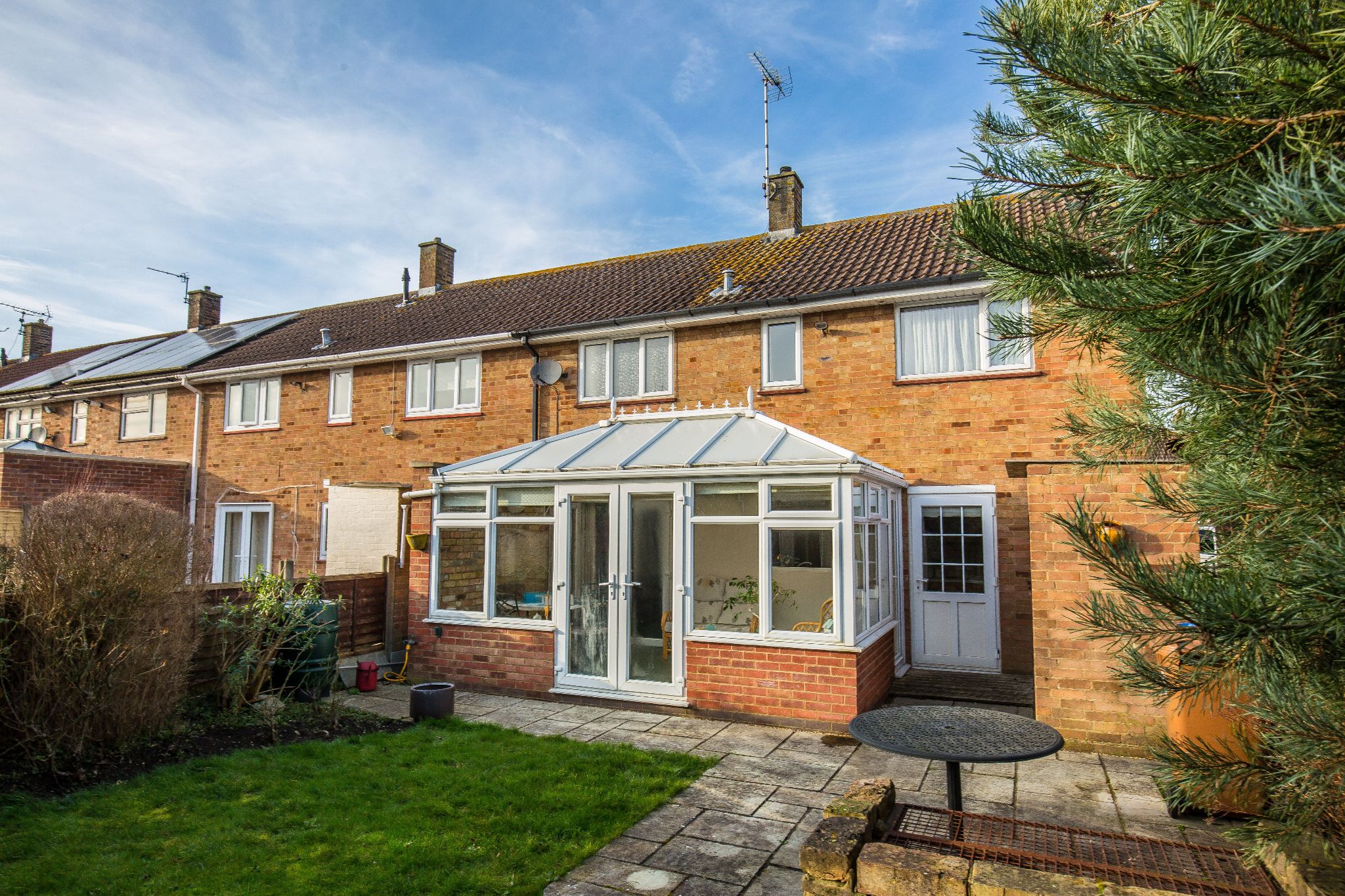 3 bedroom mid terraced house SSTC in Welham Green - Photograph 1
