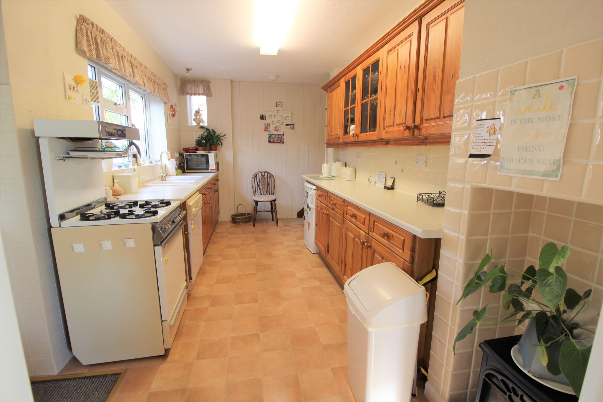 3 bedroom link detached house Sale Agreed in Stevenage - Photograph 5