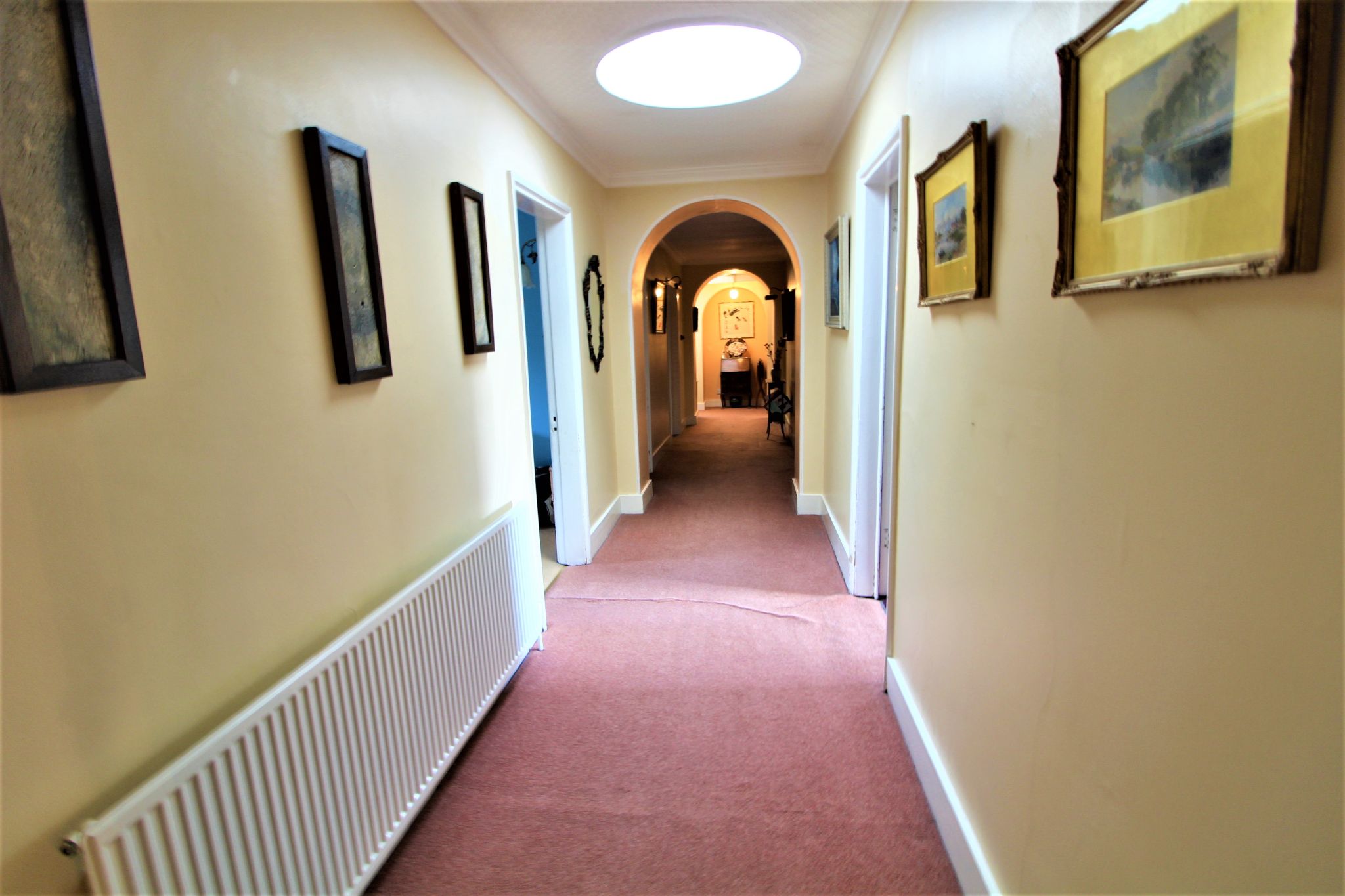 6 bedroom mews house SSTC in Brookmans Park - Photograph 10