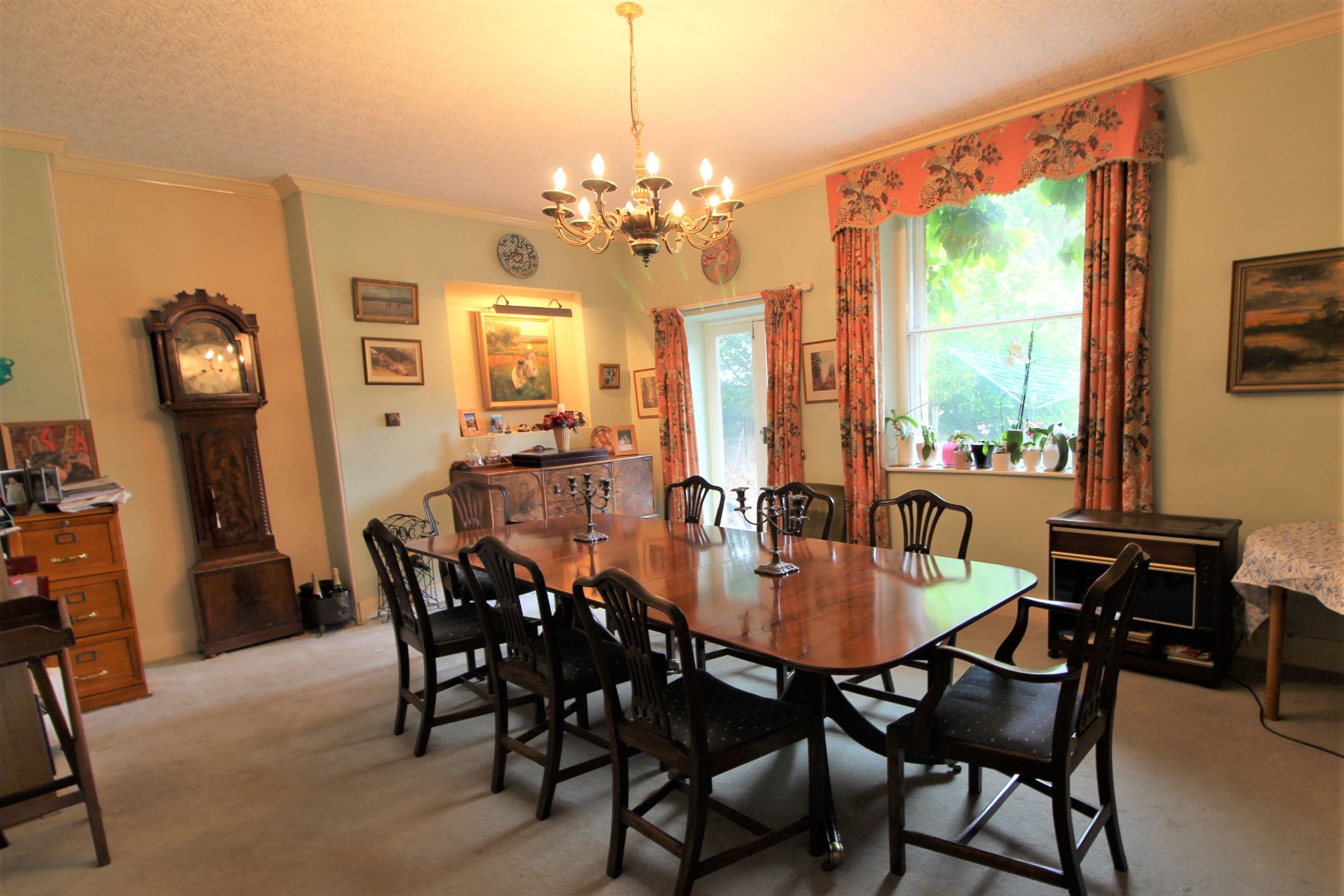 6 bedroom mews house SSTC in Brookmans Park - Photograph 6